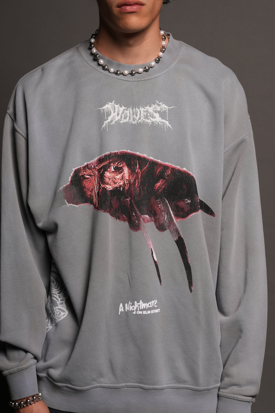 Dont Sleep London Crewneck In Dove Gray Super Sun Fade