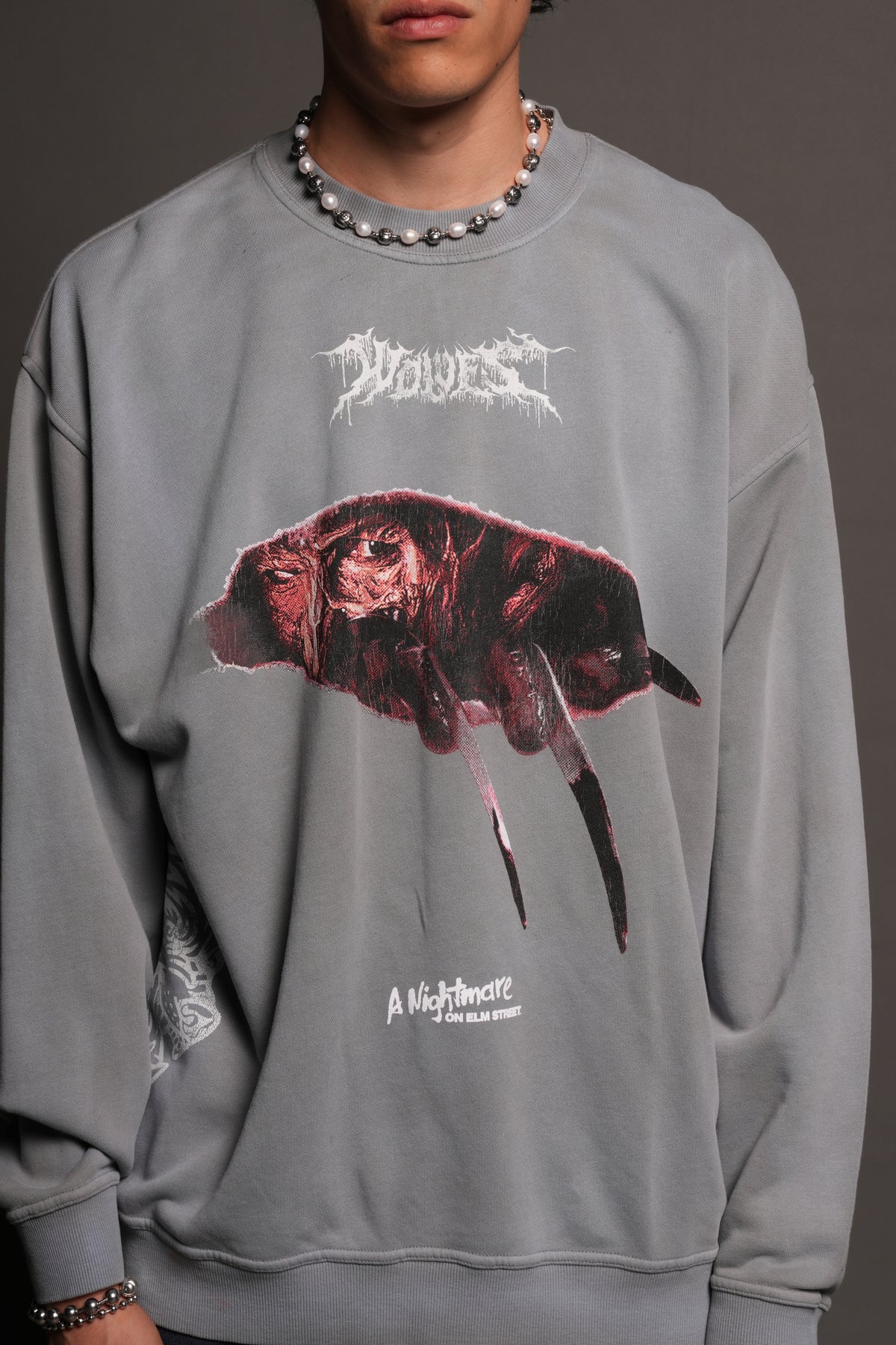 Dont Sleep London Crewneck In Dove Gray Super Sun Fade