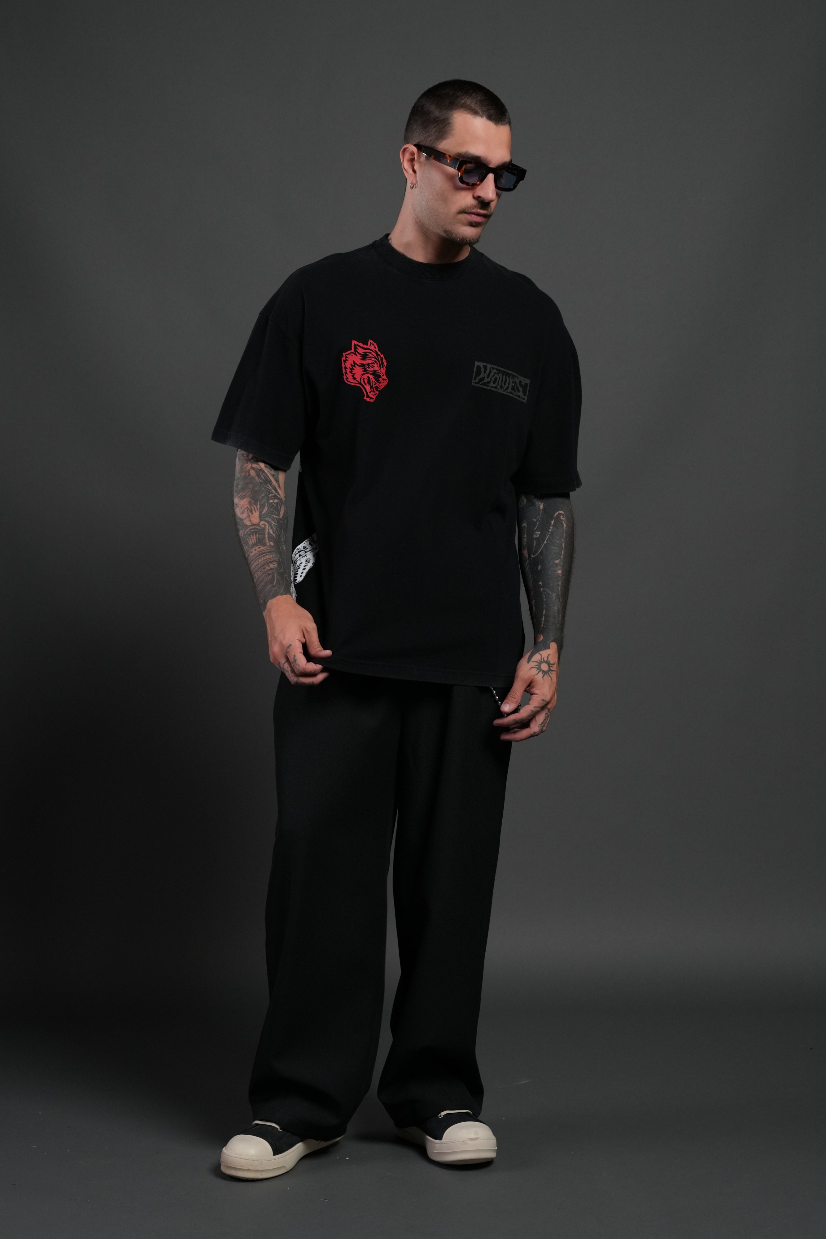 Wolves Valor Premium Oversized Tee in Black