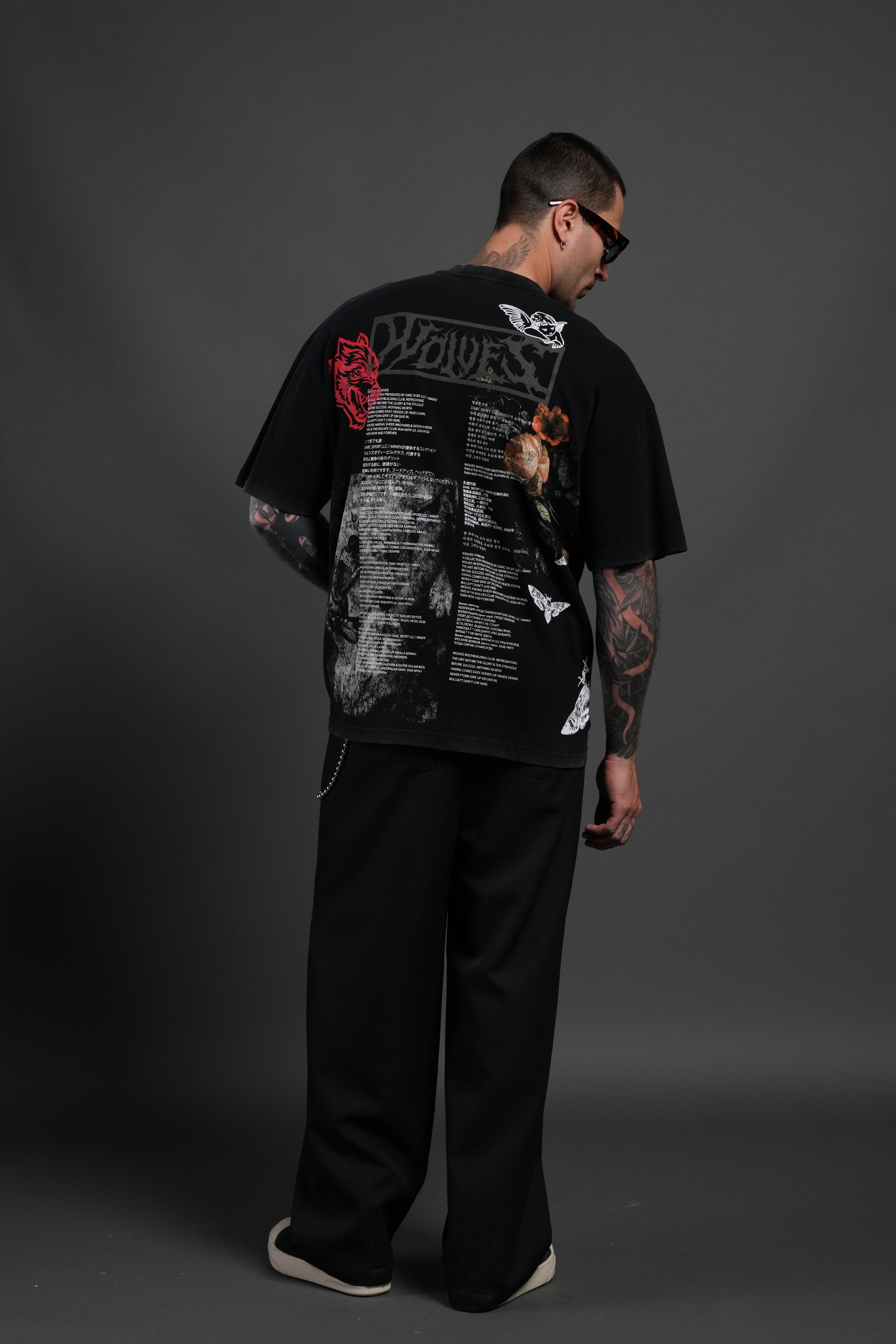 Wolves Valor Premium Oversized Tee in Black