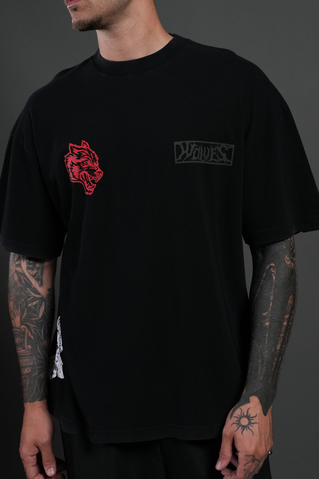 Wolves Valor Premium Oversized Tee in Black
