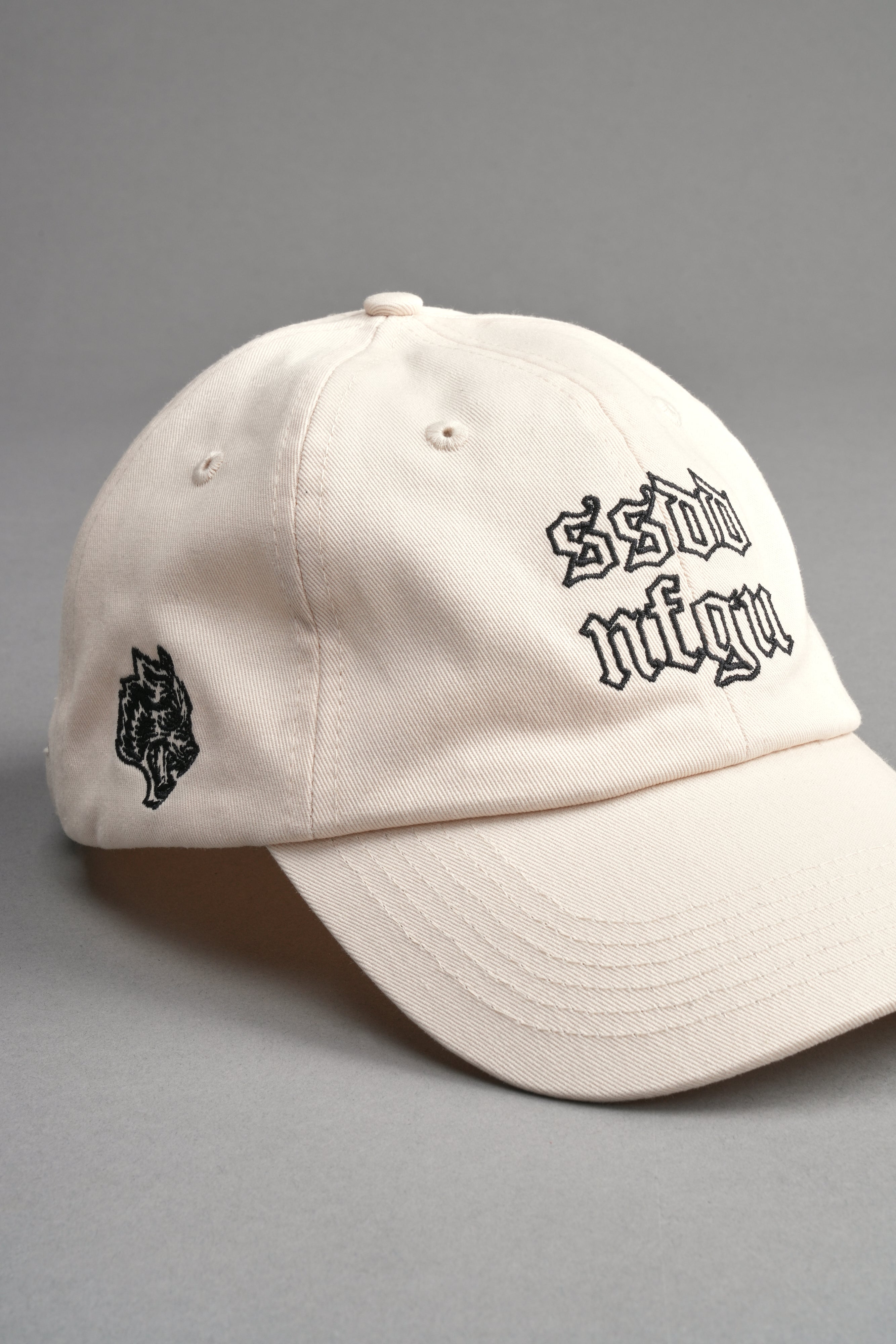 SSDDNFGU Wolf Dad Hat V2 in Cream