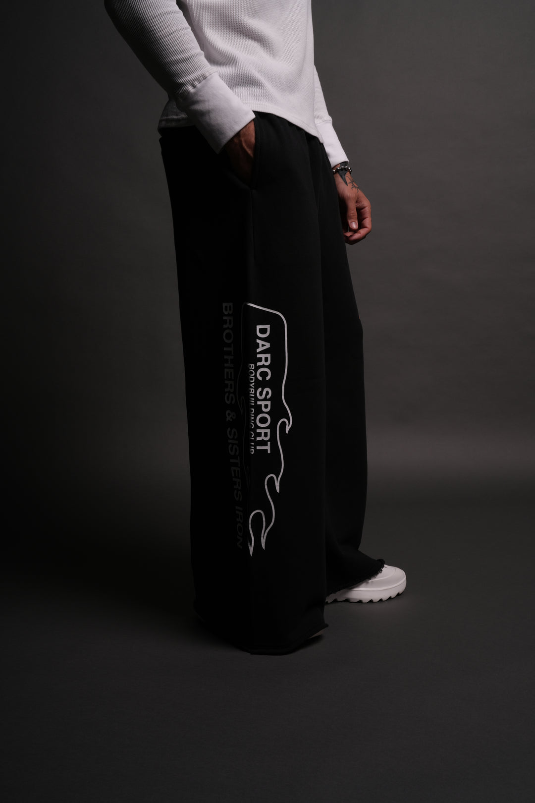 Wolves Gym V2 Oversized Omen Sweat Pants in Black