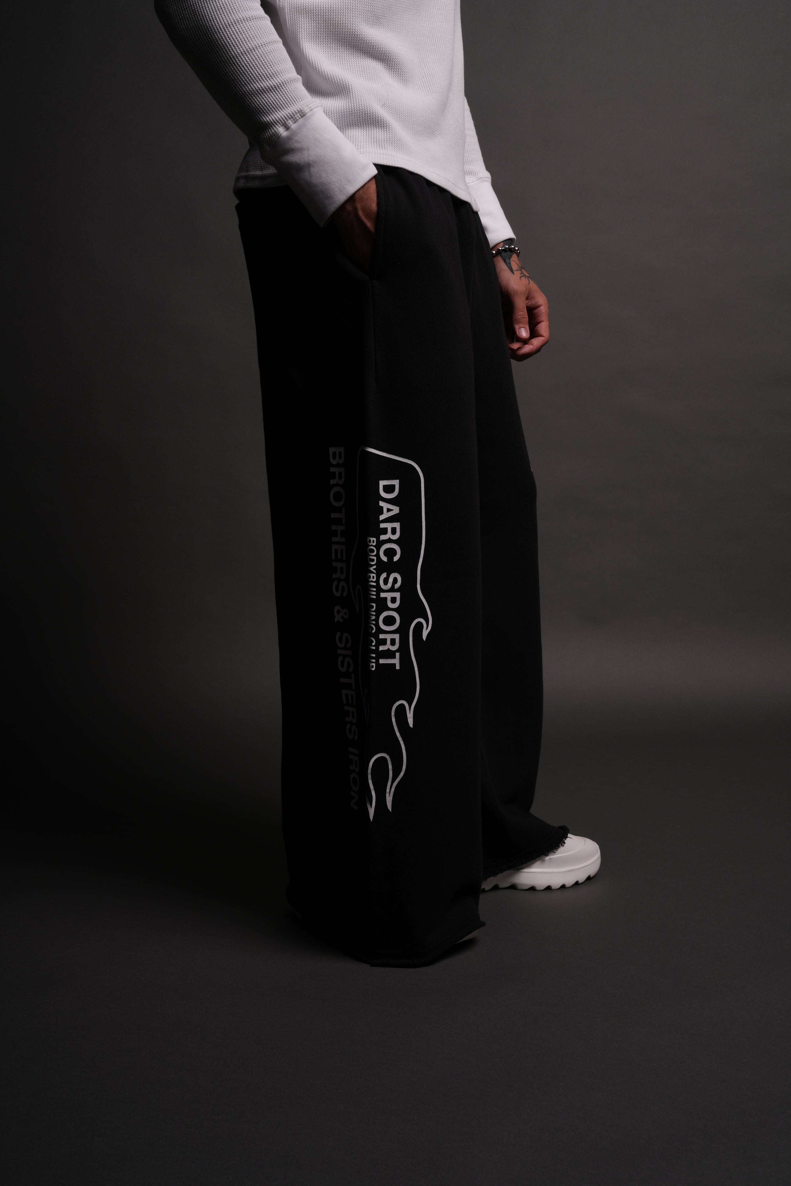 Wolves Gym V2 Oversized Omen Sweat Pants in Black