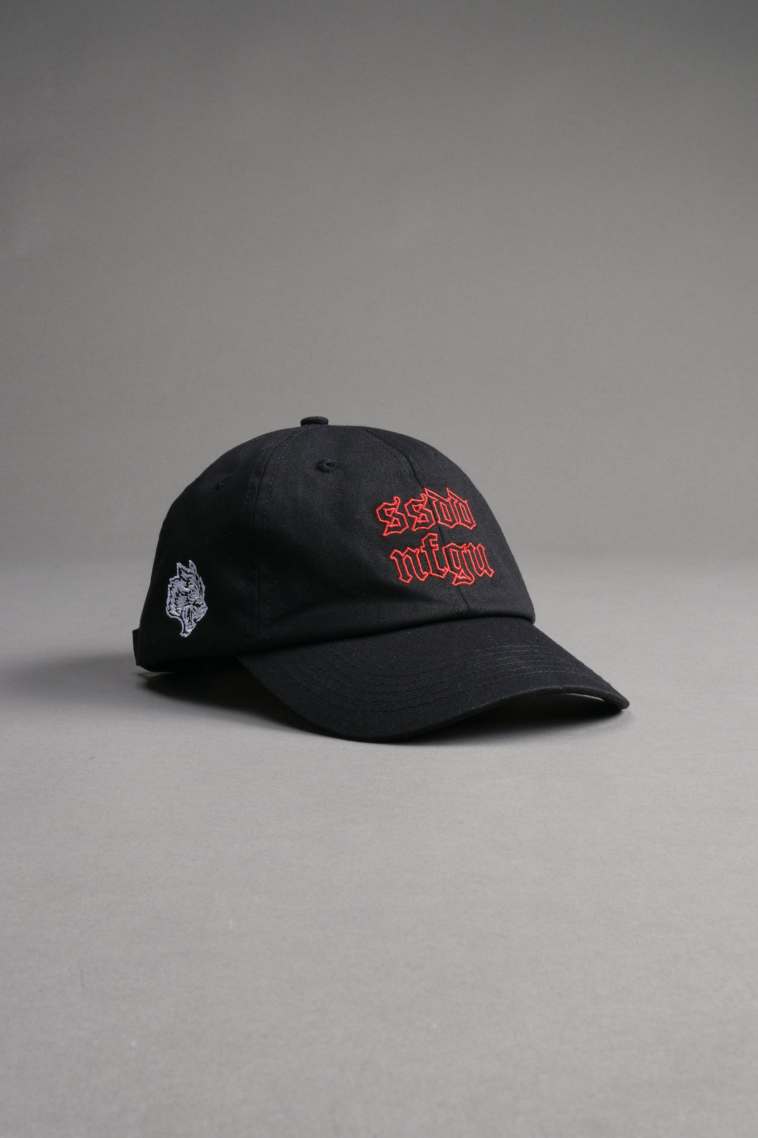 SSDDNFGU Wolf Dad Hat V2 in Black