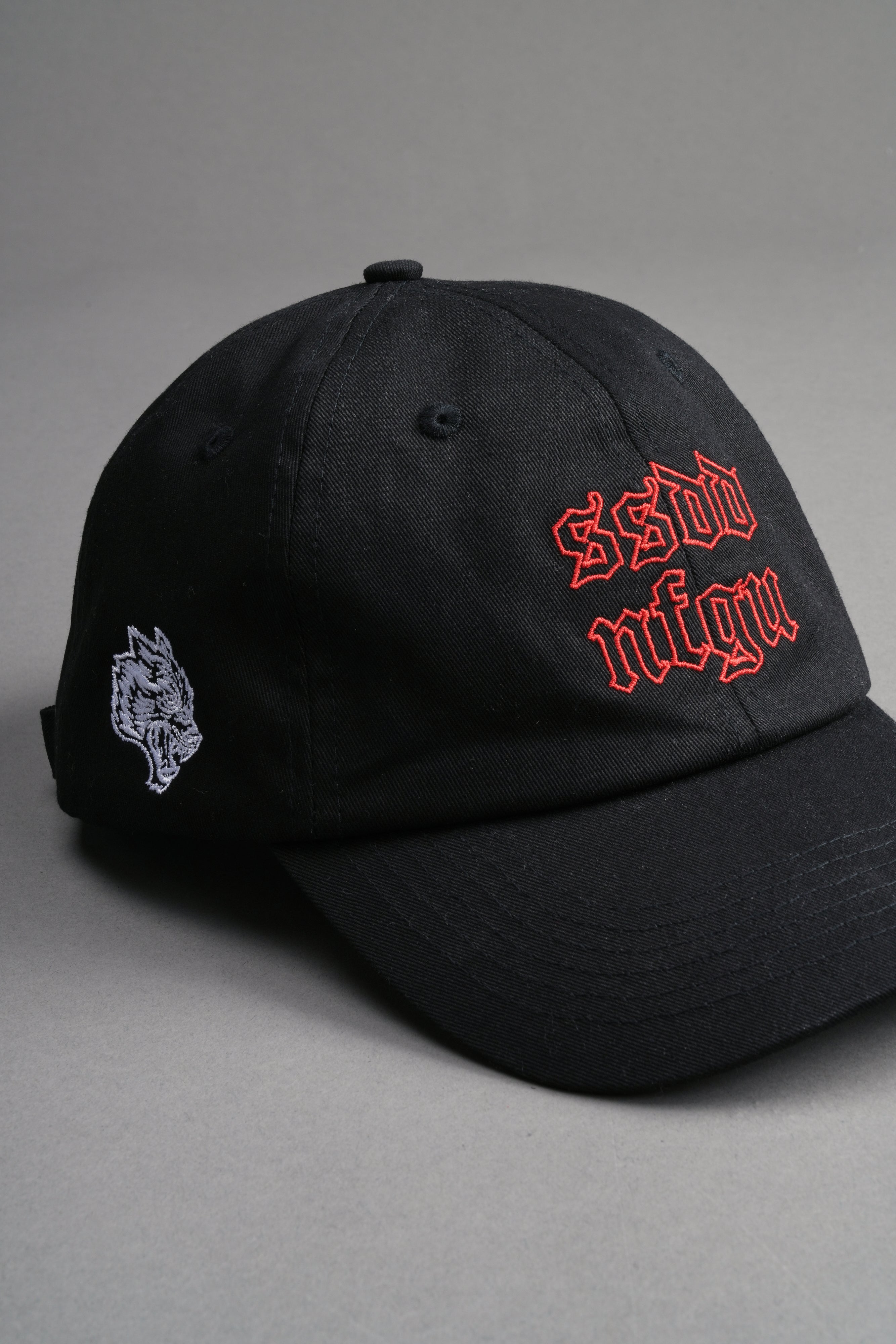 SSDDNFGU Wolf Dad Hat V2 in Black