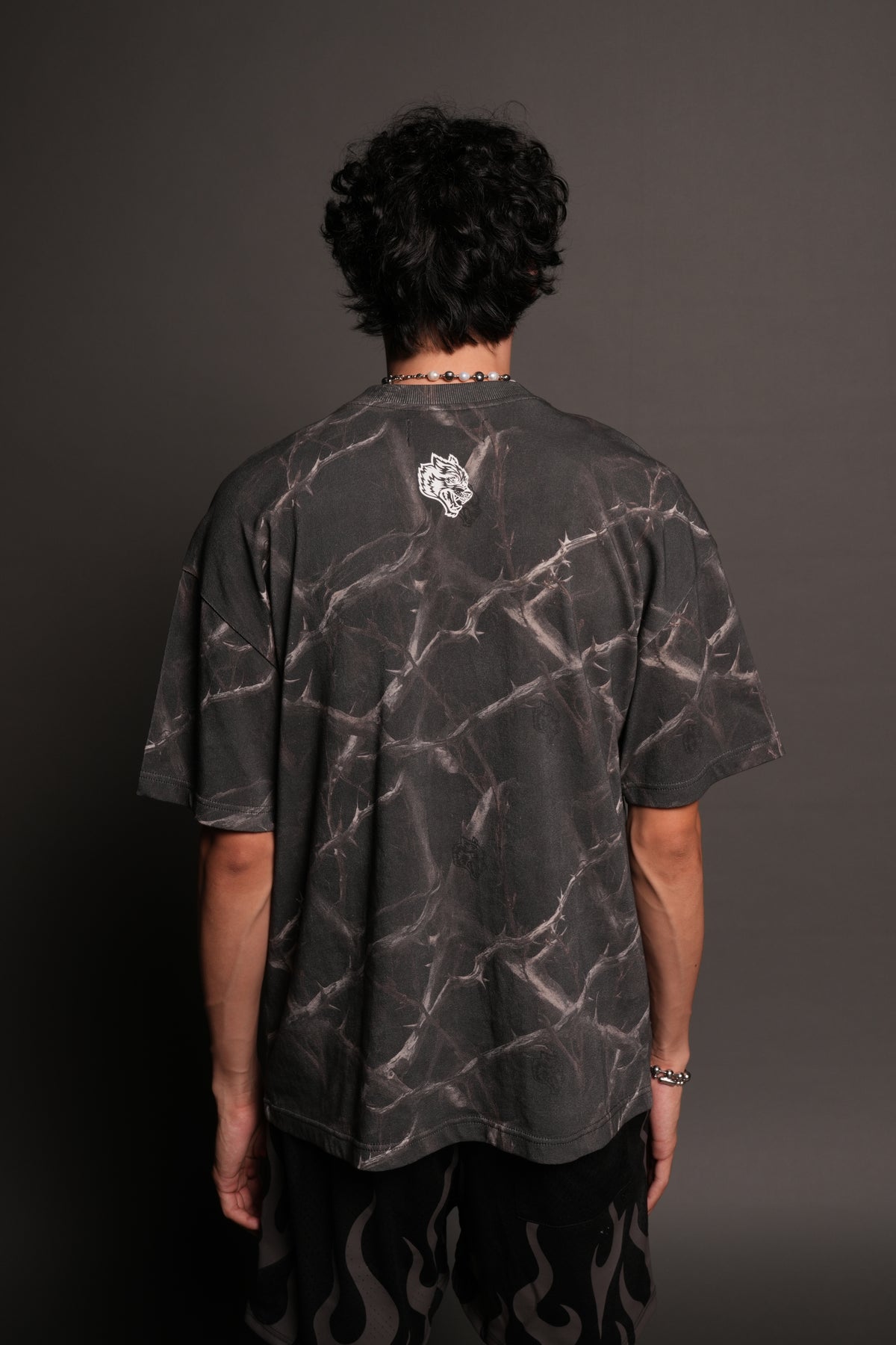 Studded Mantra Premium Oversized Tee In Darc Thorns