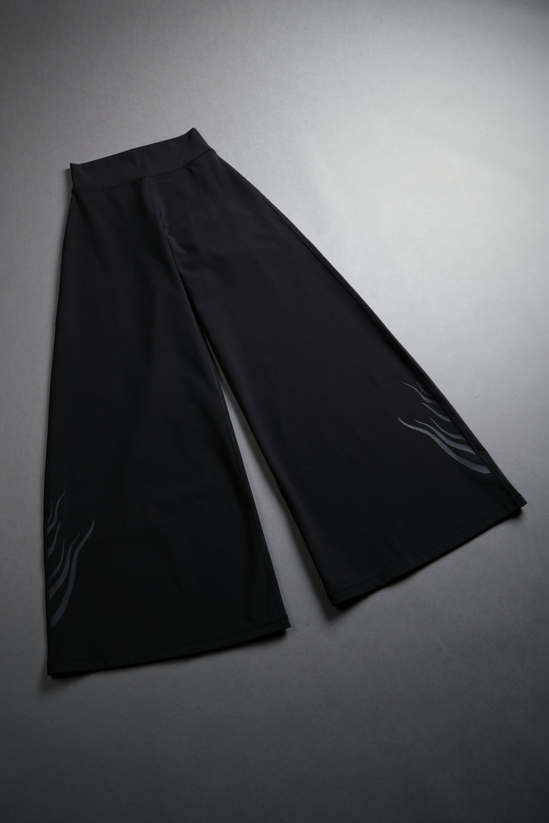 Single Wolf Wide Leg Energy Pants in Black