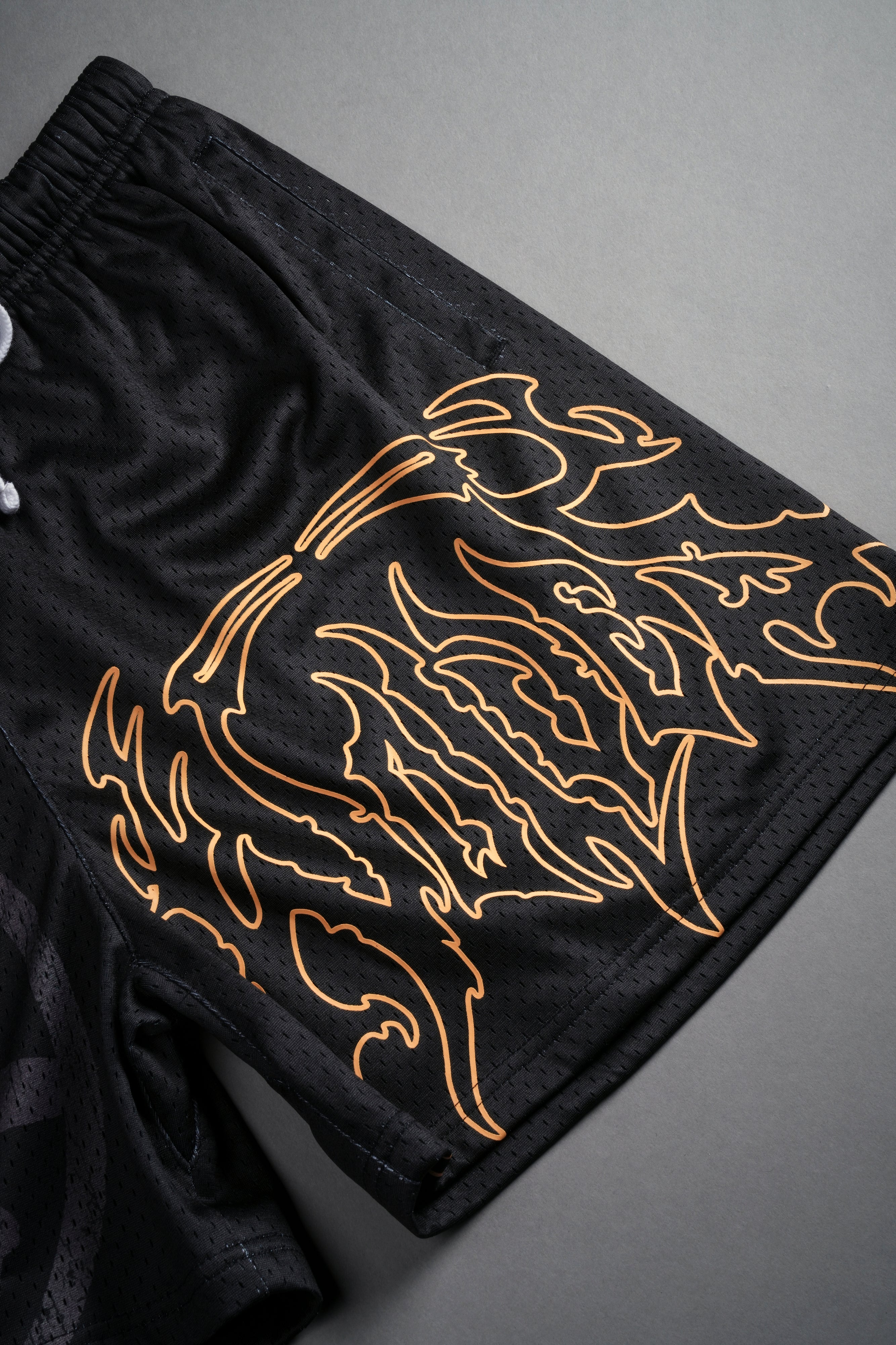 【美品】 darc sport Wolf shorts 刺繍　狼　ブラック　M 美品】 darc sport Wolf shorts 刺繍 狼 ブラック M