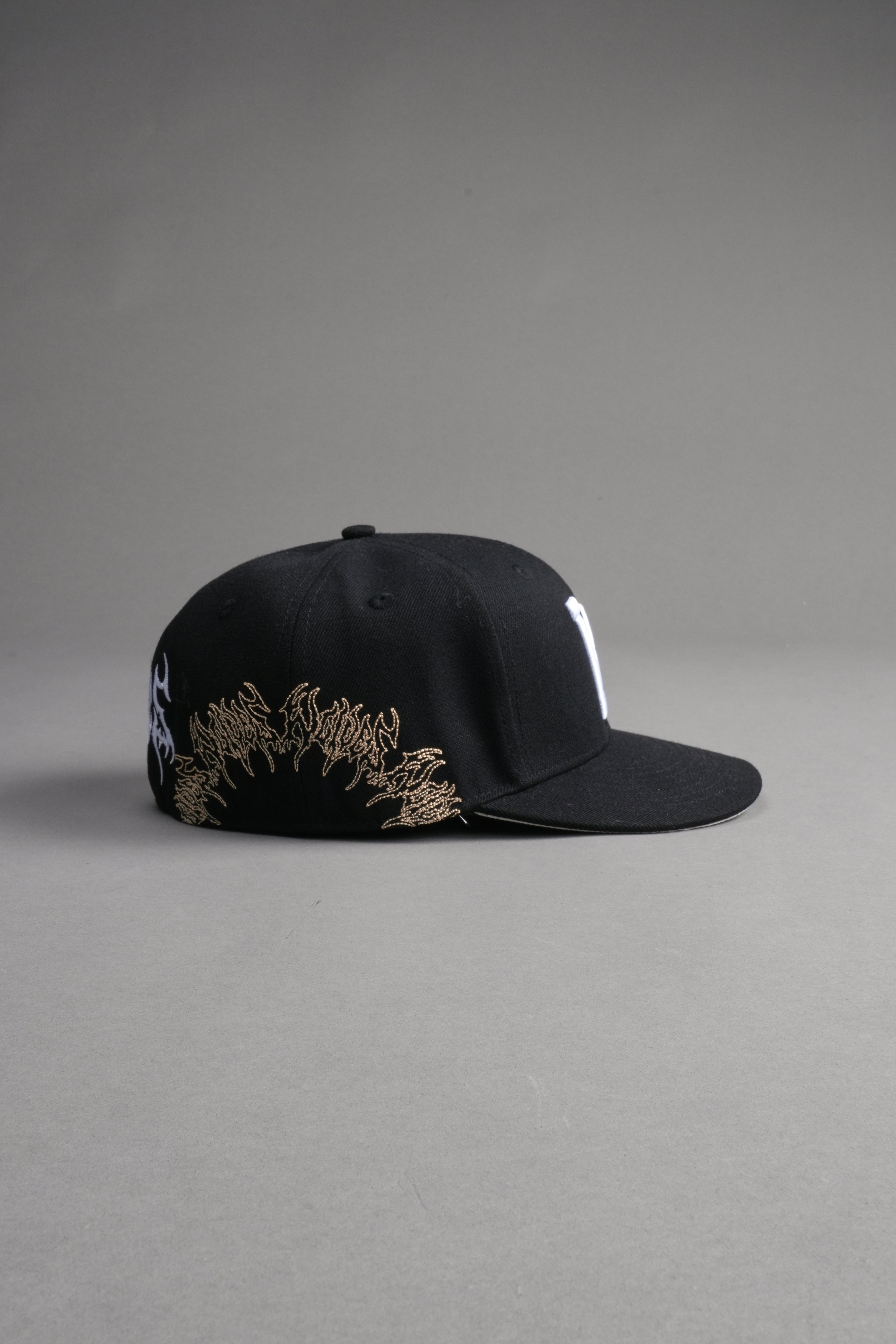 Hesh Core Fitted Cap in Black