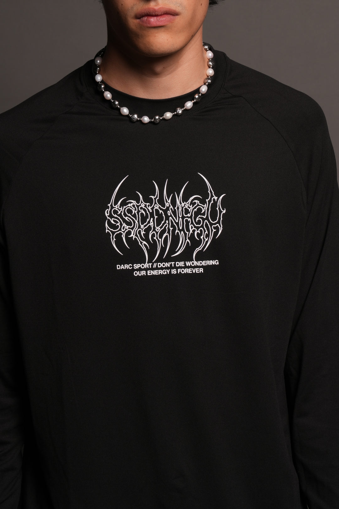 Hesh Mantra Dry Wolf Raglan Ls Tee In Black