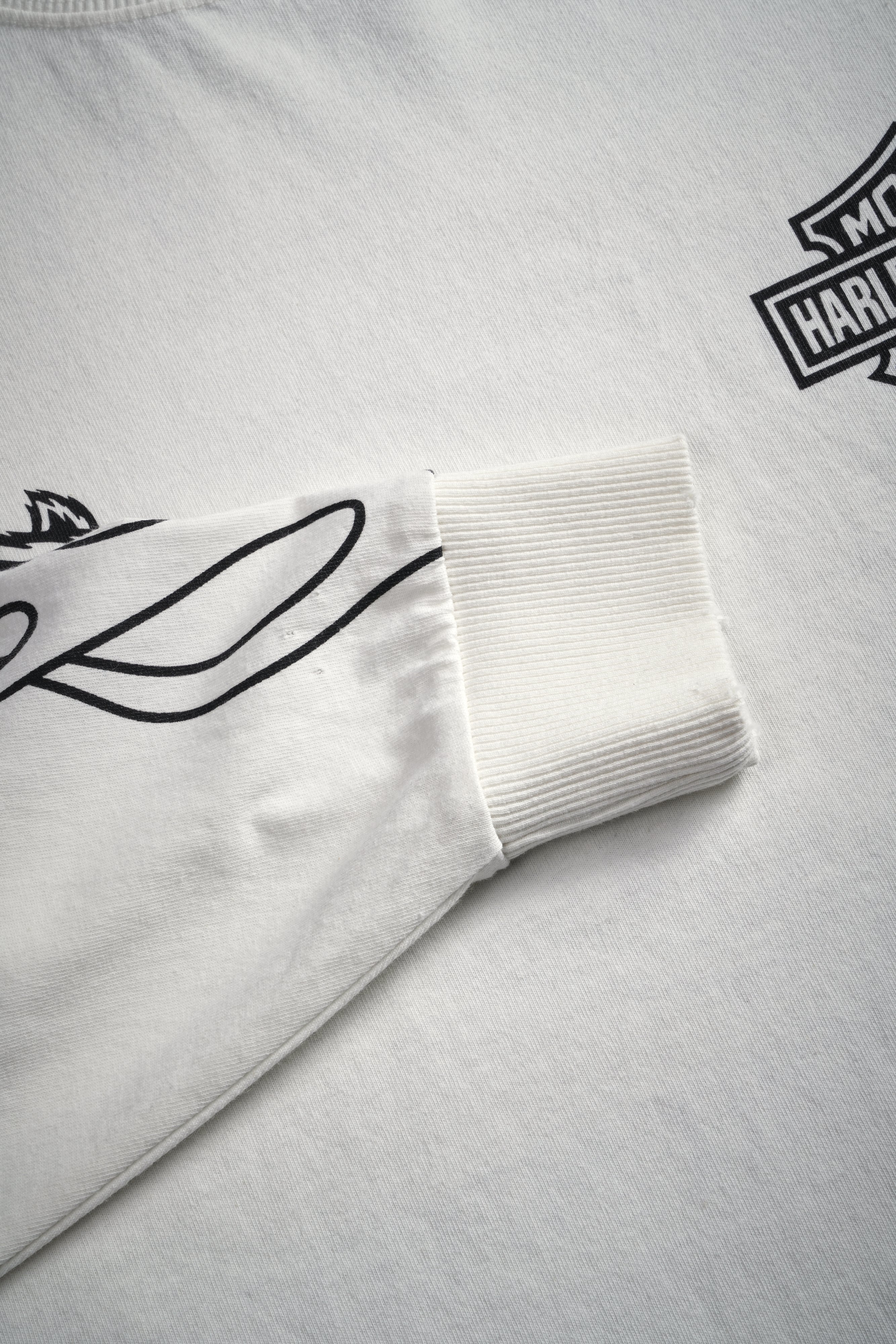 Harley-Davidson Wolves Distressed Grunge "Box Cut" L/S Tee in Cream