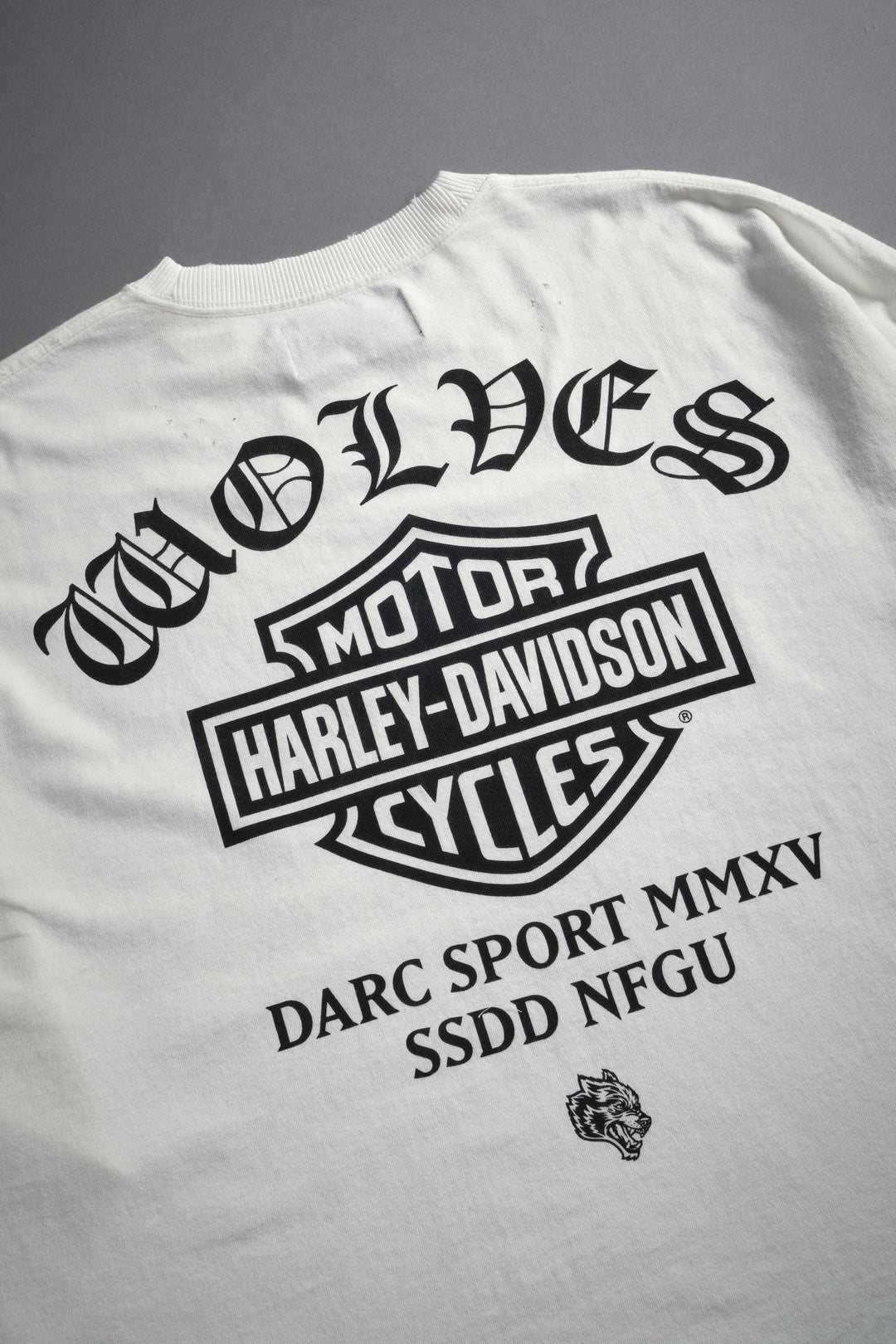 Harley-Davidson Wolves Distressed Grunge "Box Cut" L/S Tee in Cream