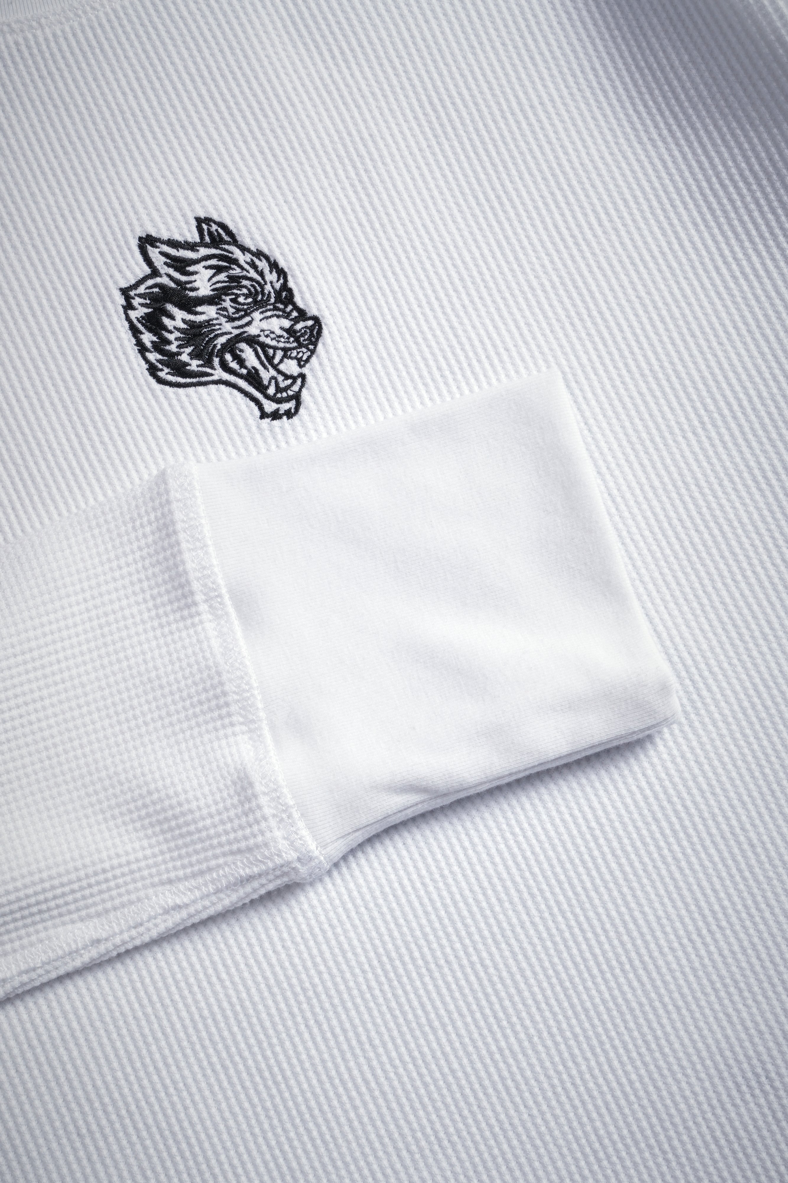 Wolves Flame Lightweight Thermal in White