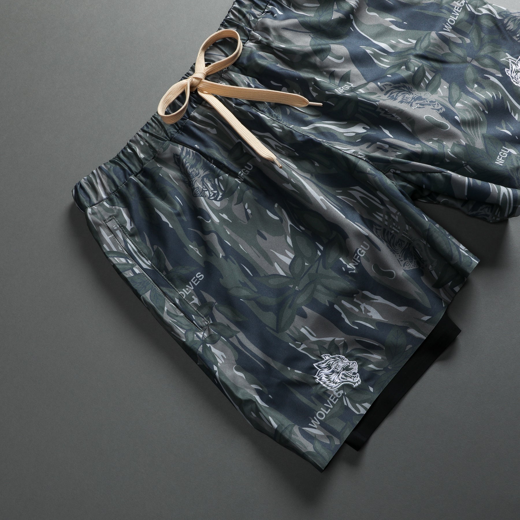 Wolf Head Compression Shorts in Norse Camo – DarcSport