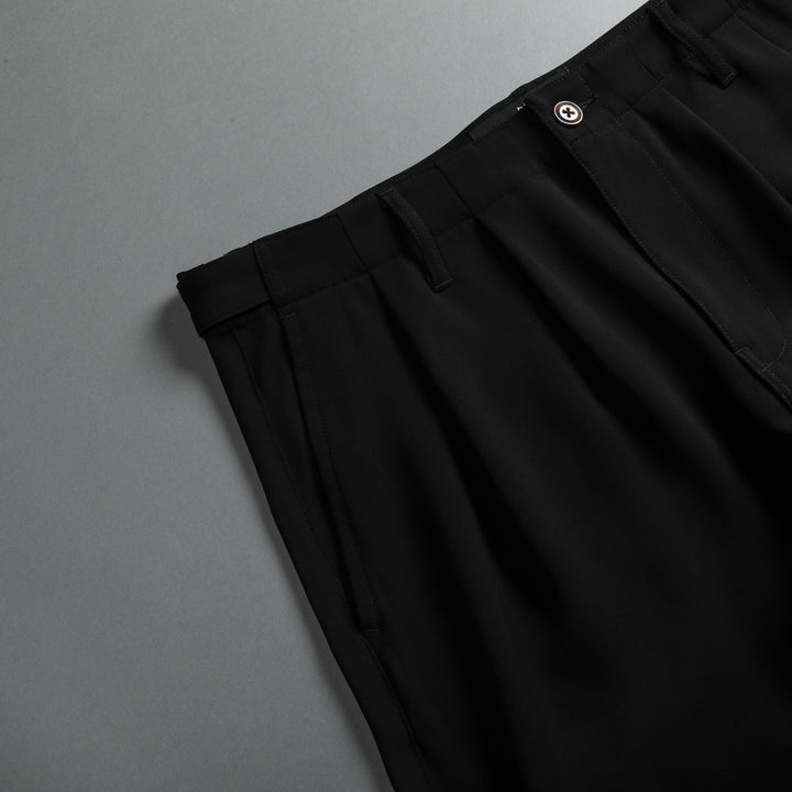 Wolf Head Cambridge Shorts in Black