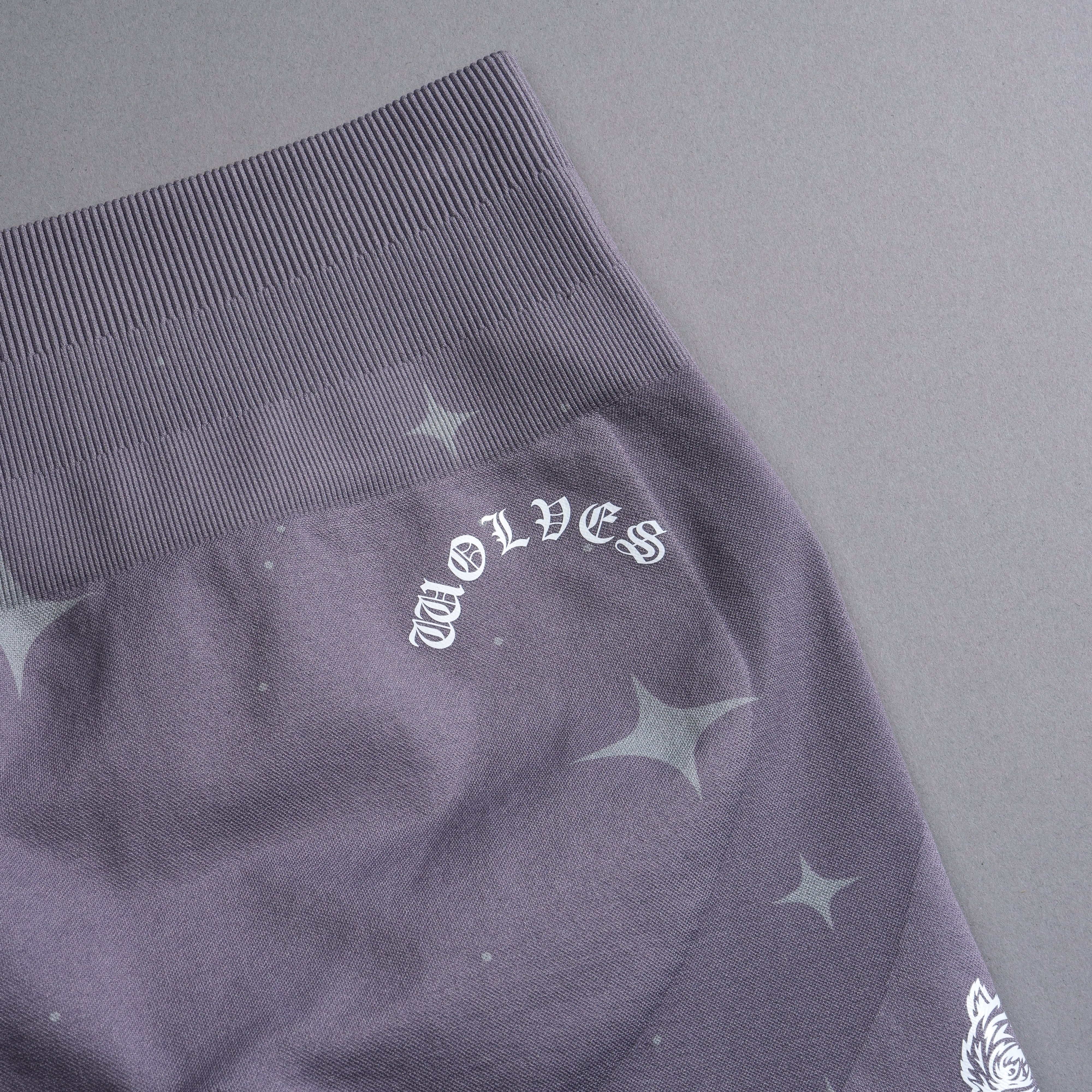 Chopper V2 Everson Seamless "Training" Shorts in Purple Stone Starry Night
