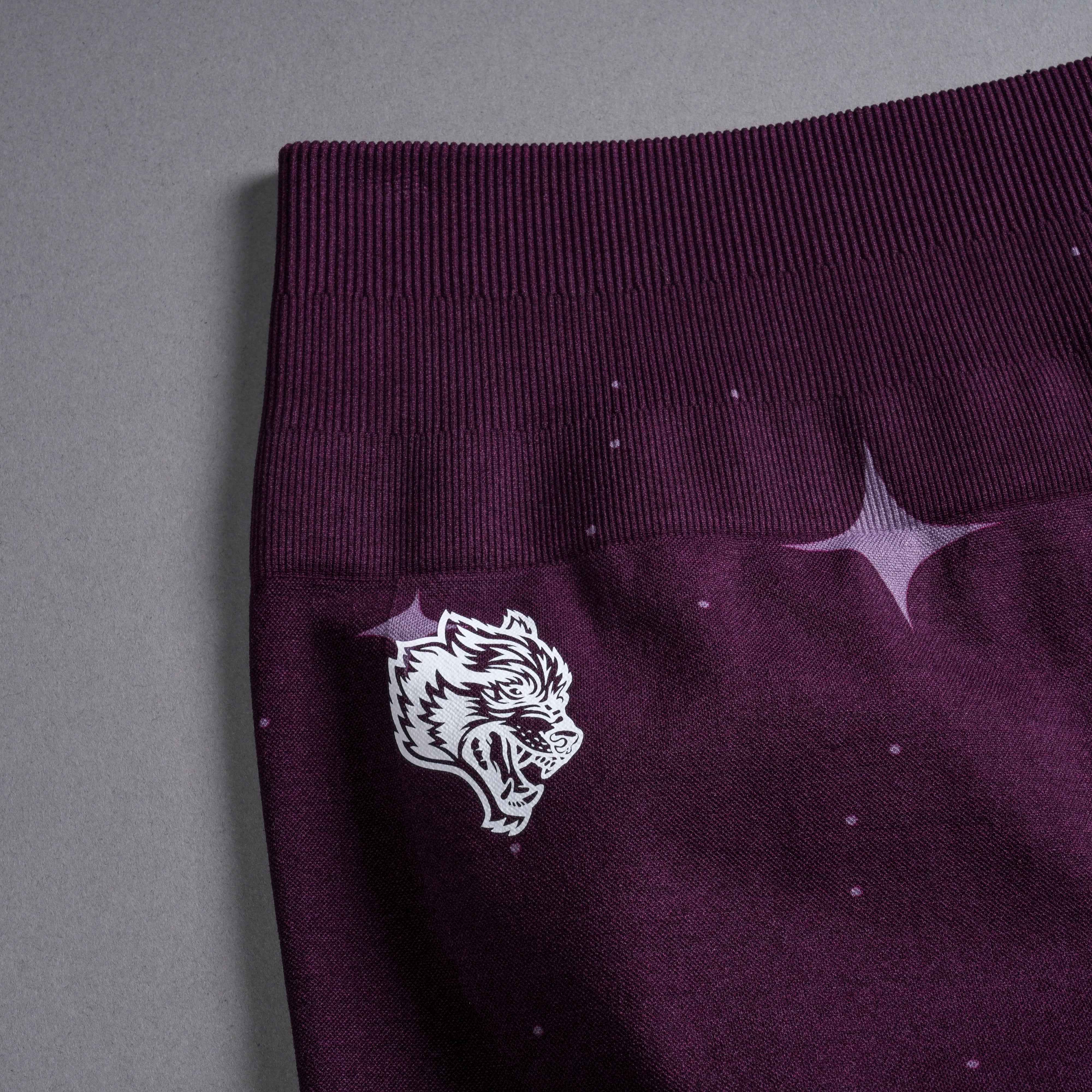 Darc Script Everson Seamless "Training" Shorts in Plum Starry Night