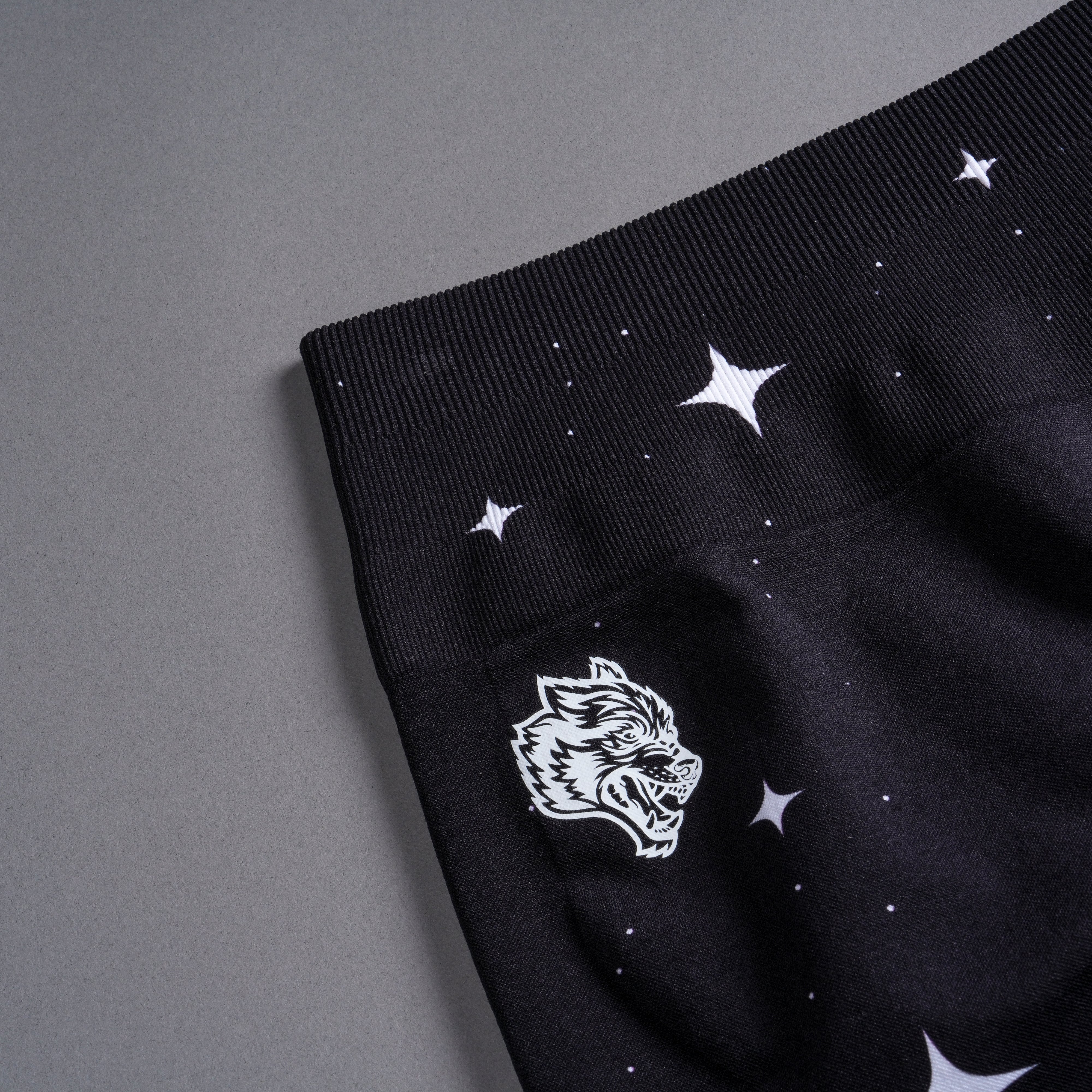 Darc Script Everson Seamless "Training" Shorts in Black/White Starry Night