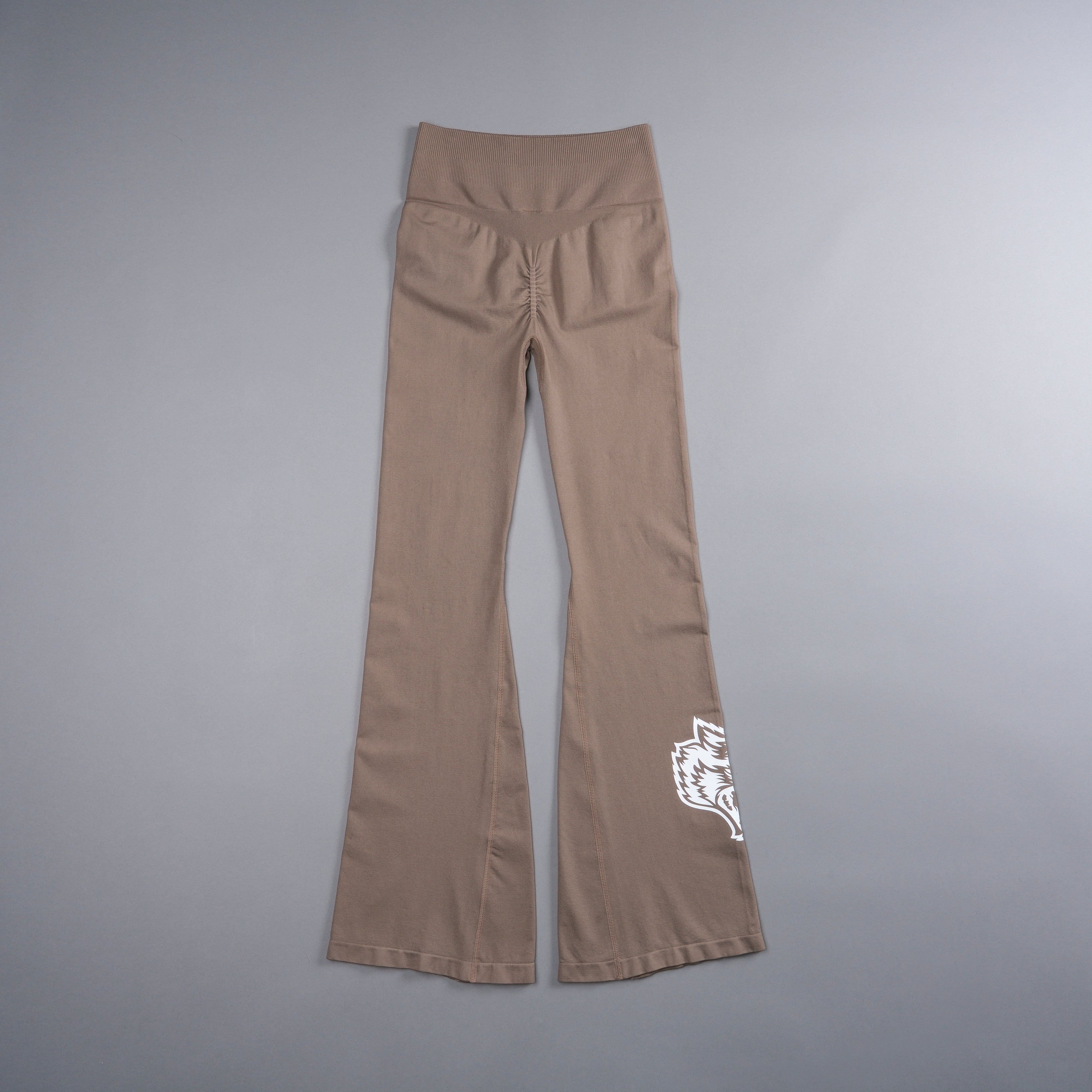 Western Wolves "Everson Seamless" Gracie Flare Scrunch Leggings in Mojave Brown