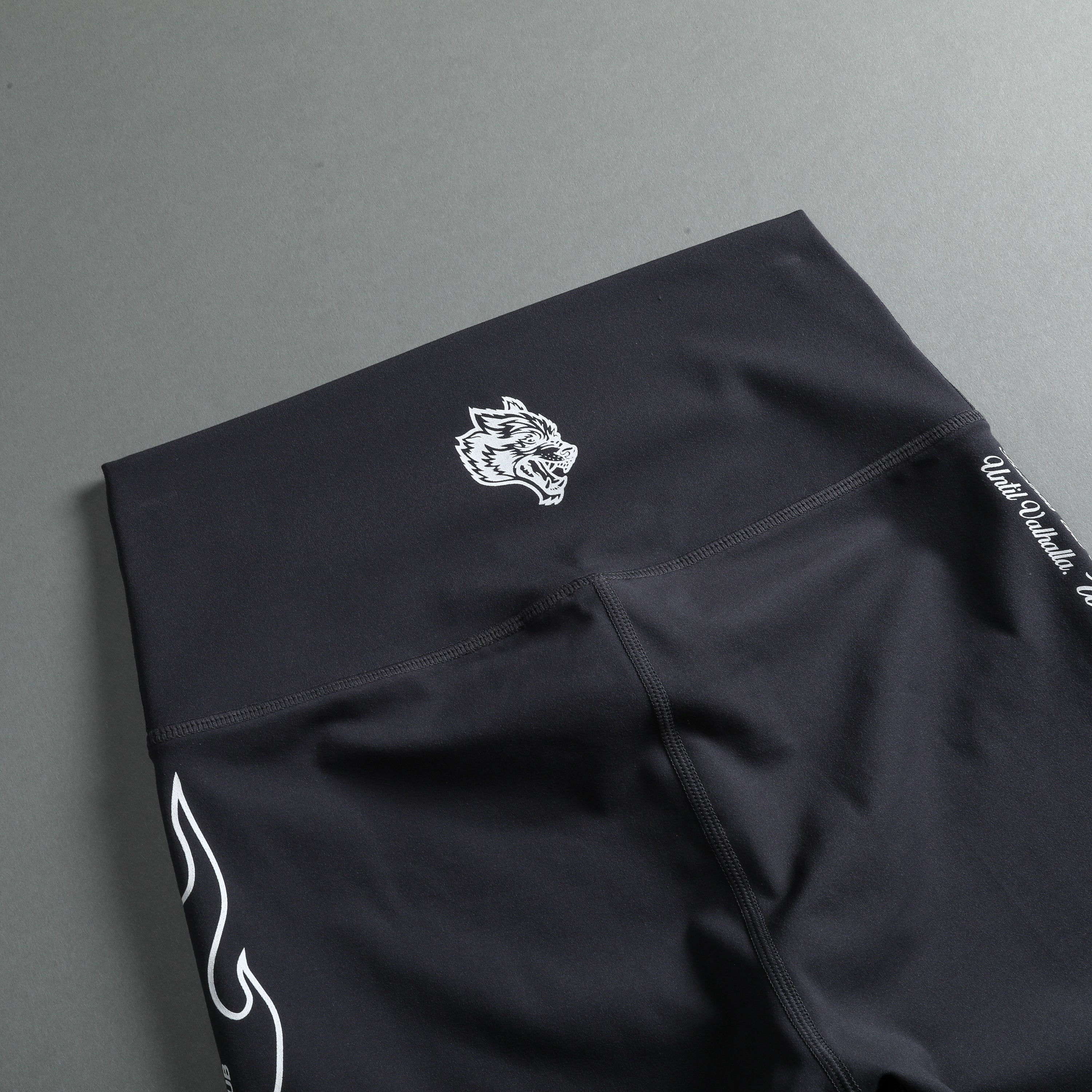 Move Fast "Energy" Training Shorts in Midnight Blue