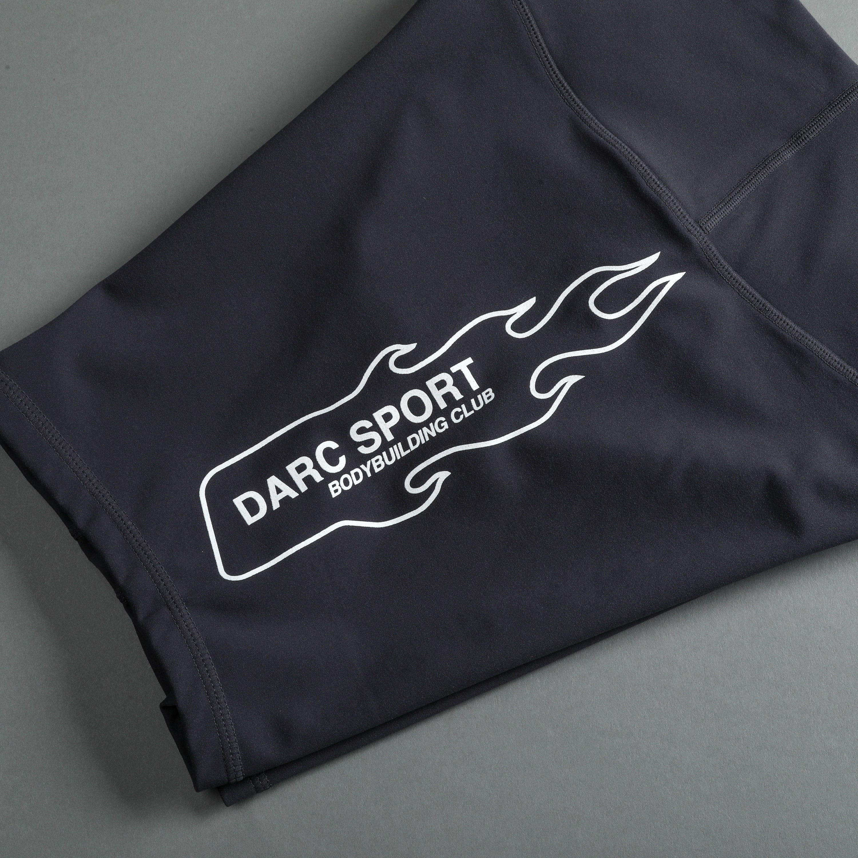 Move Fast "Energy" Training Shorts in Midnight Blue