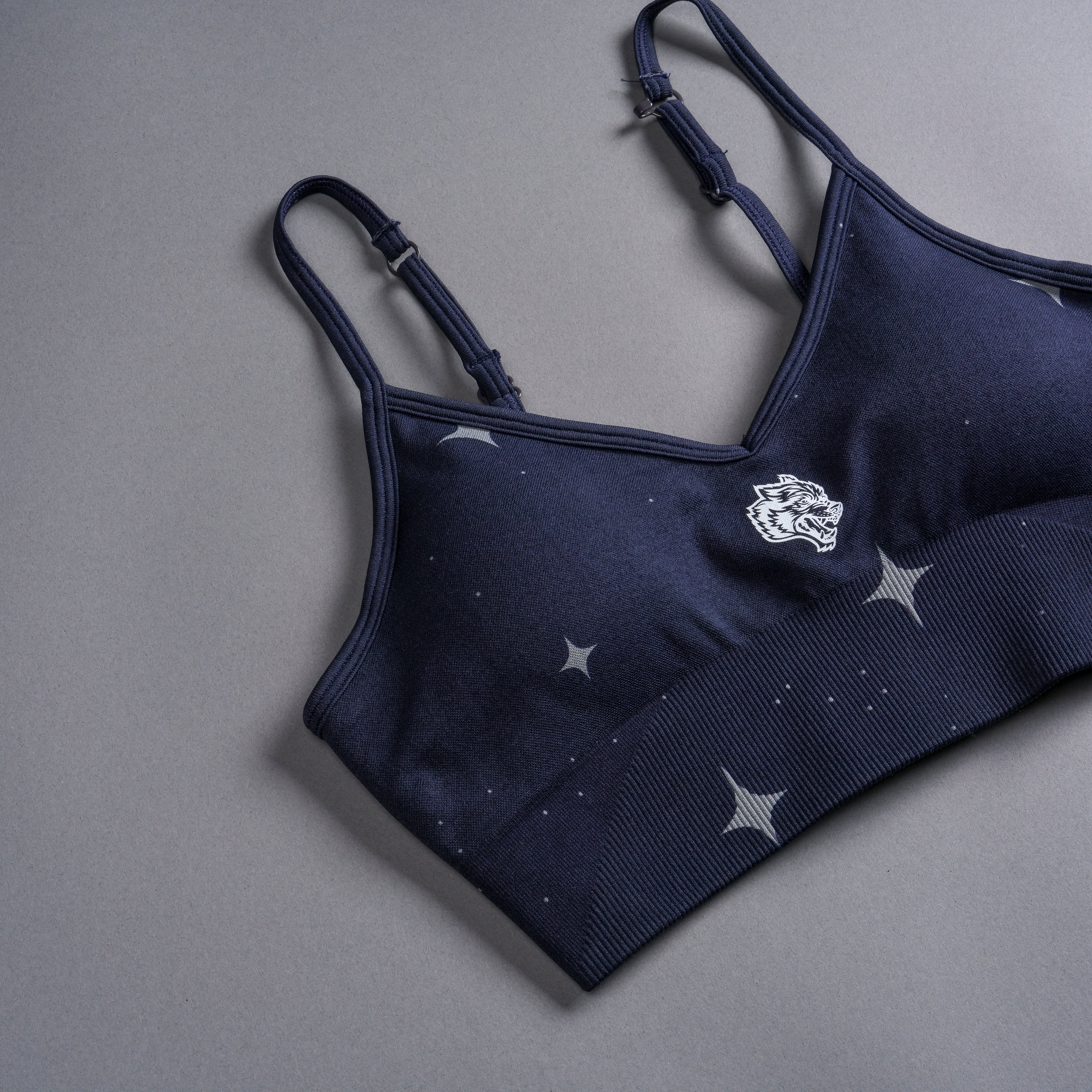 Single Wolf "Everson Seamless" Sports Bra in Gotham Blue Starry Night