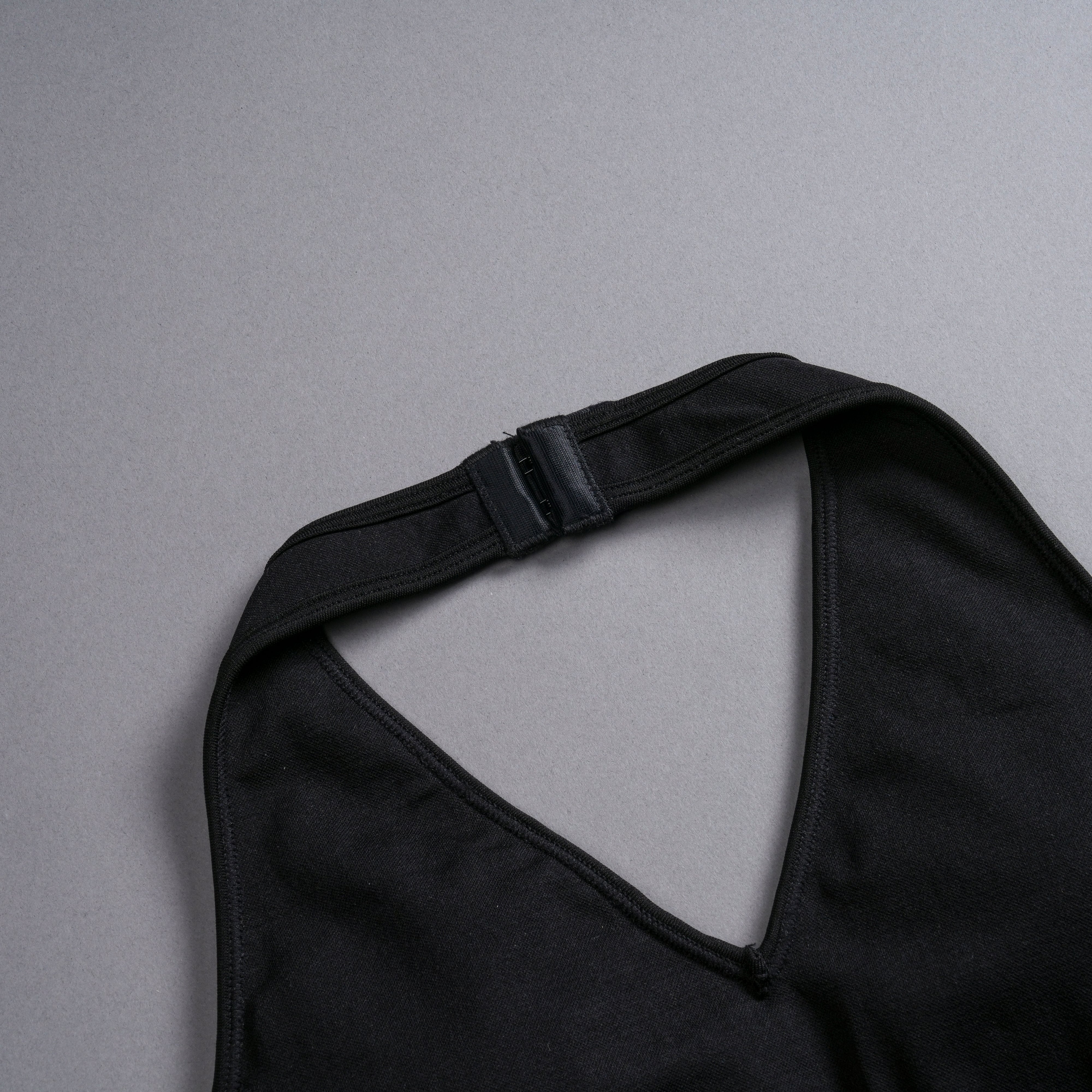 Hardcore "Everson Seamless" Halter Bra in Black