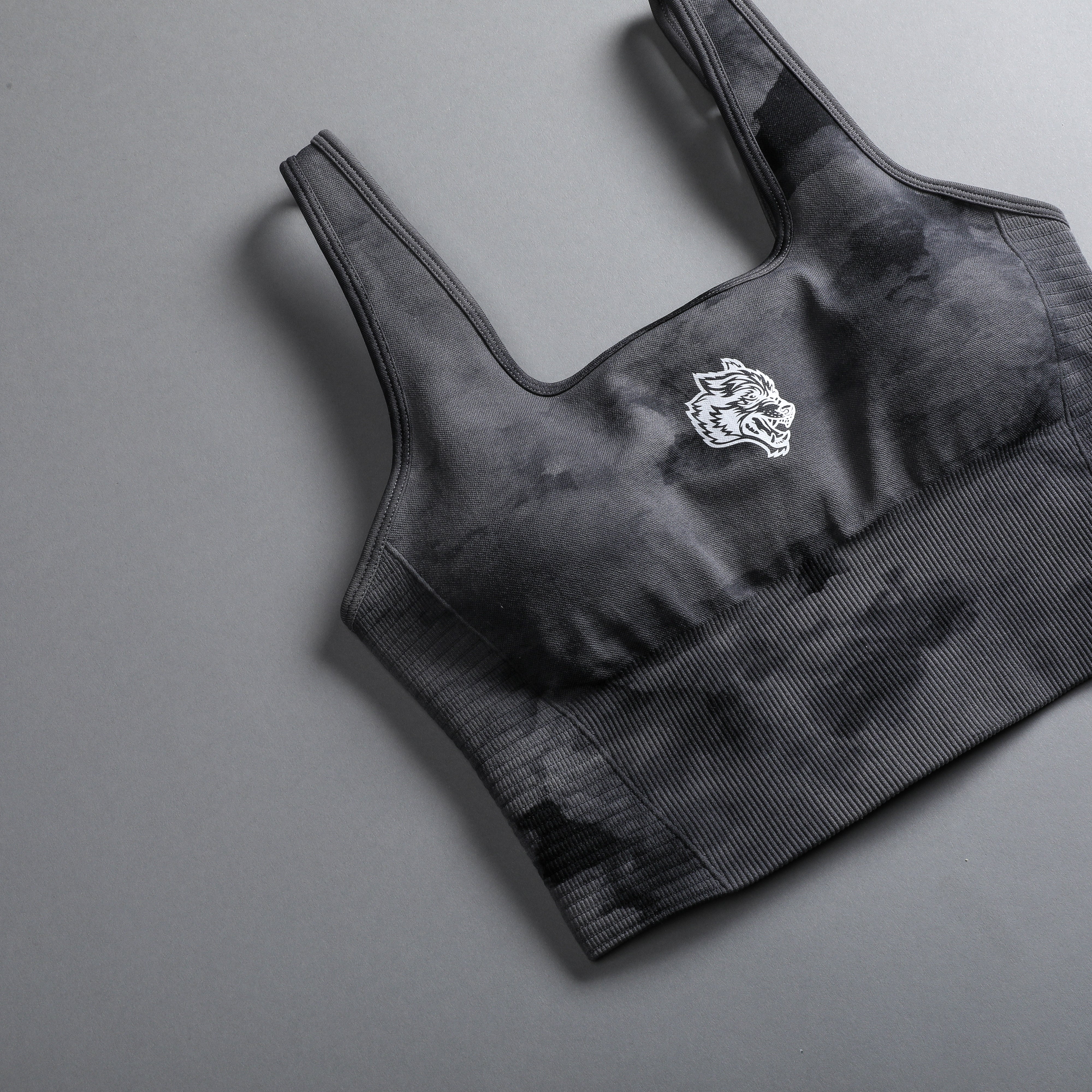Pyramid V2 "Everson Seamless" Valencourt Bra in Black Ghost Clouds