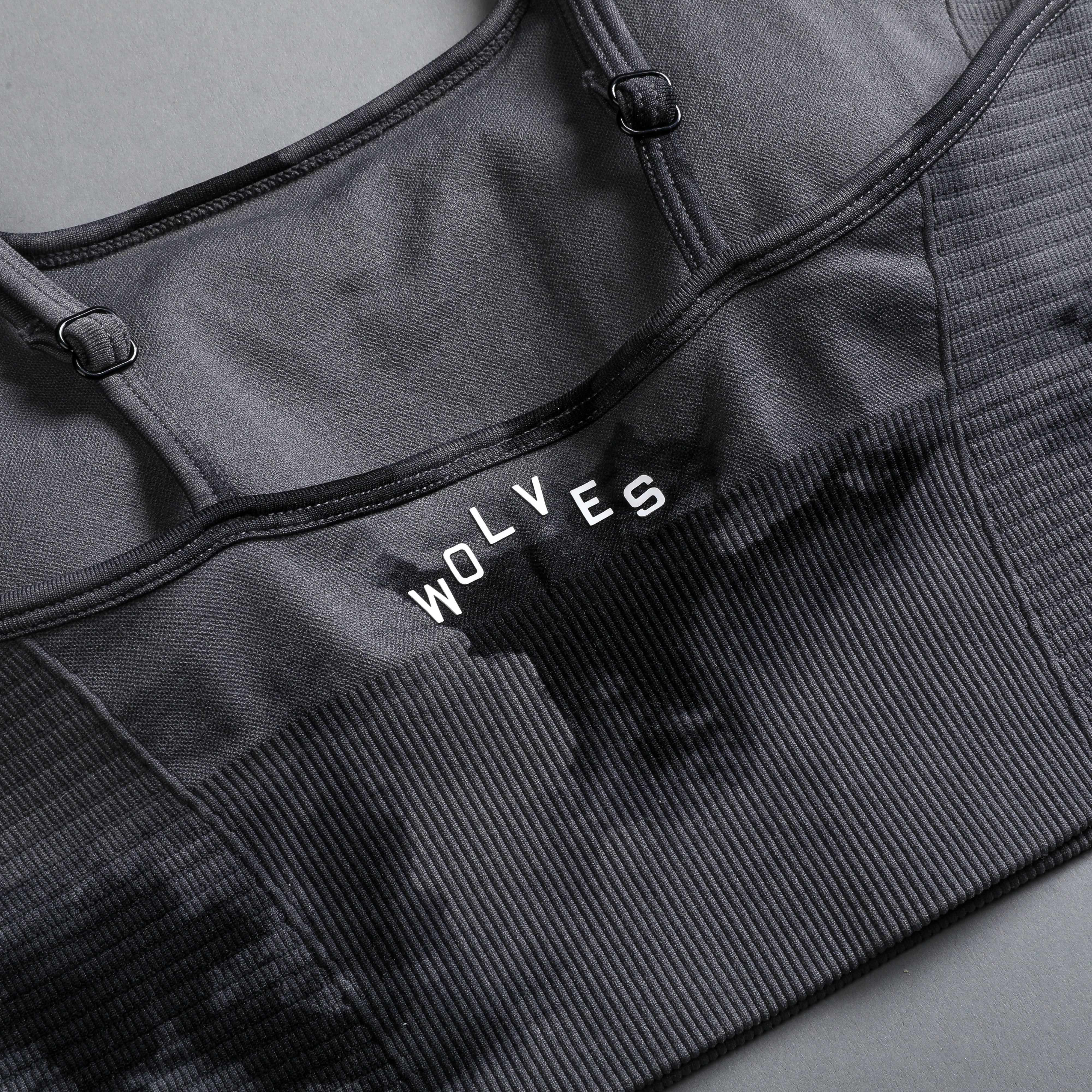 Pyramid V2 "Everson Seamless" Valencourt Bra in Black Ghost Clouds