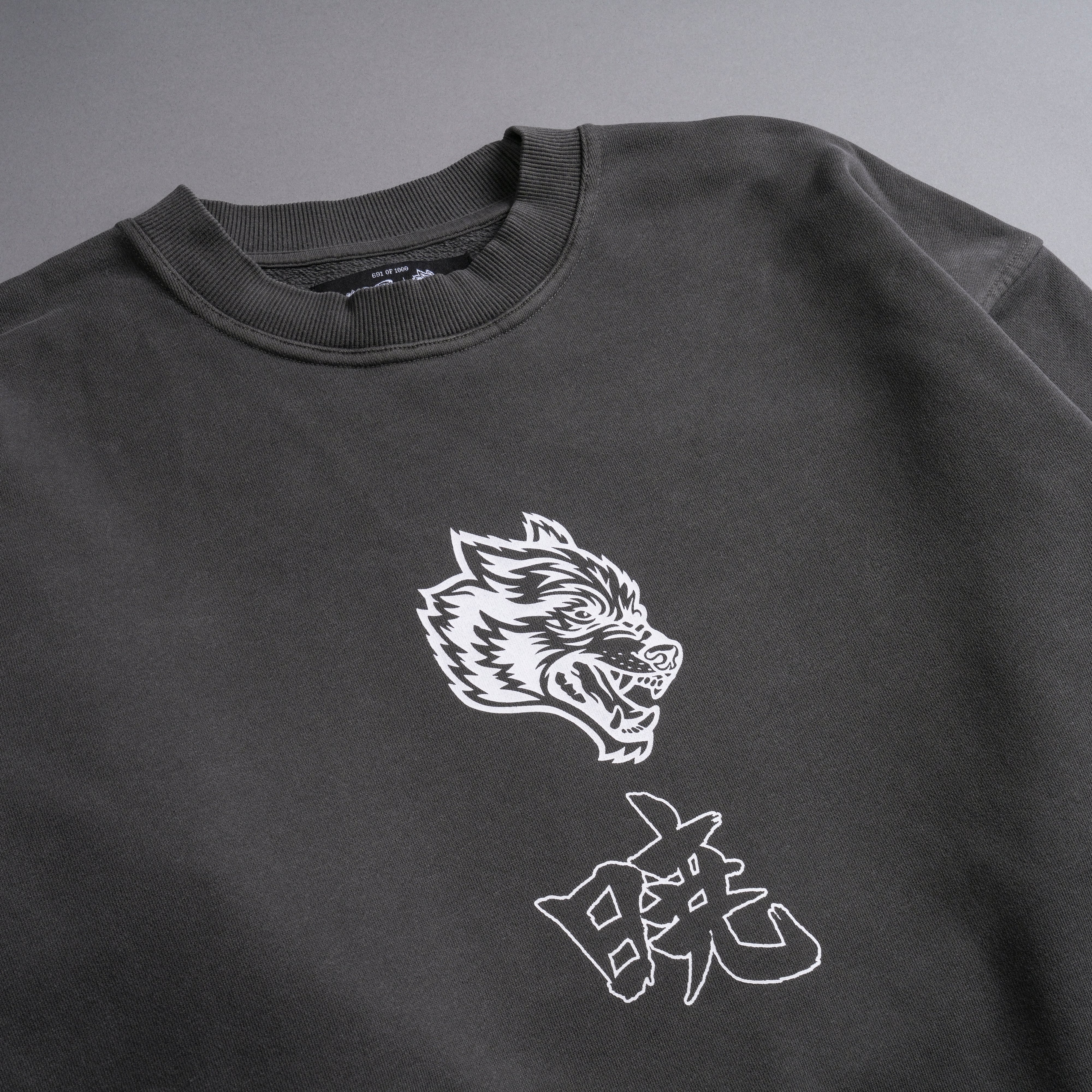 Akatsuki London Crewneck in Wolf Gray – DarcSport
