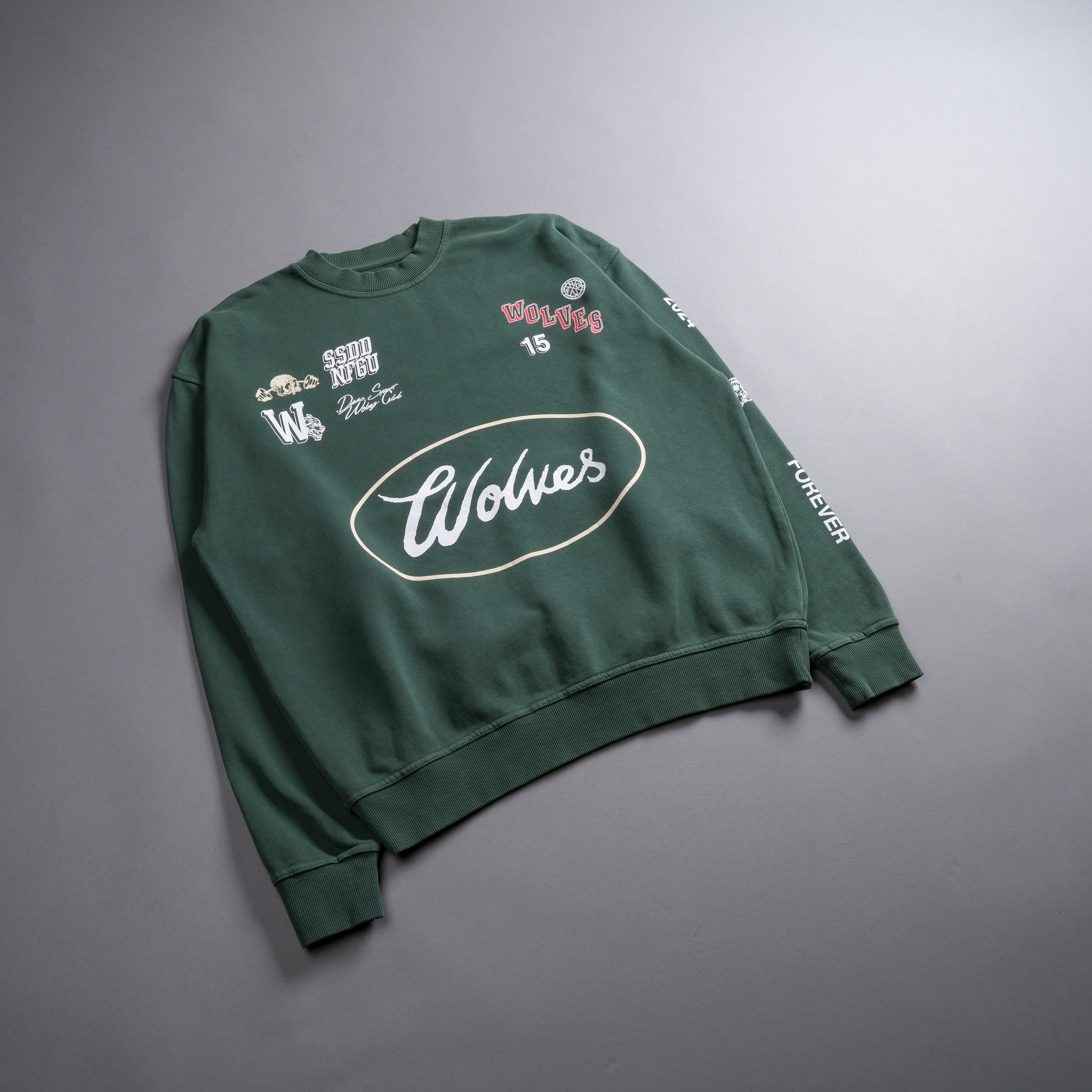 Live Fast V2 She London Crewneck in Norse Green