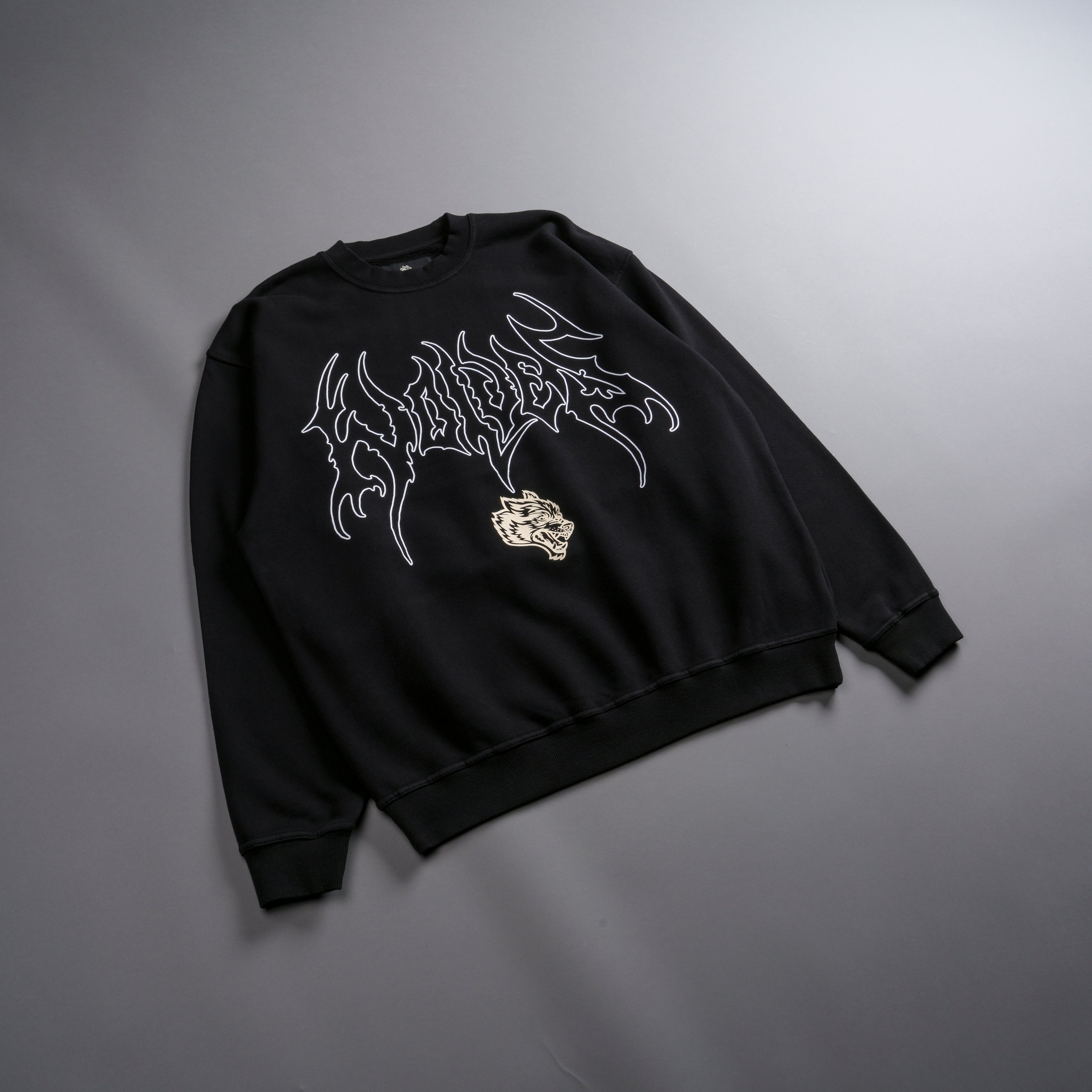 Loyalty V4 London Crewneck in Black