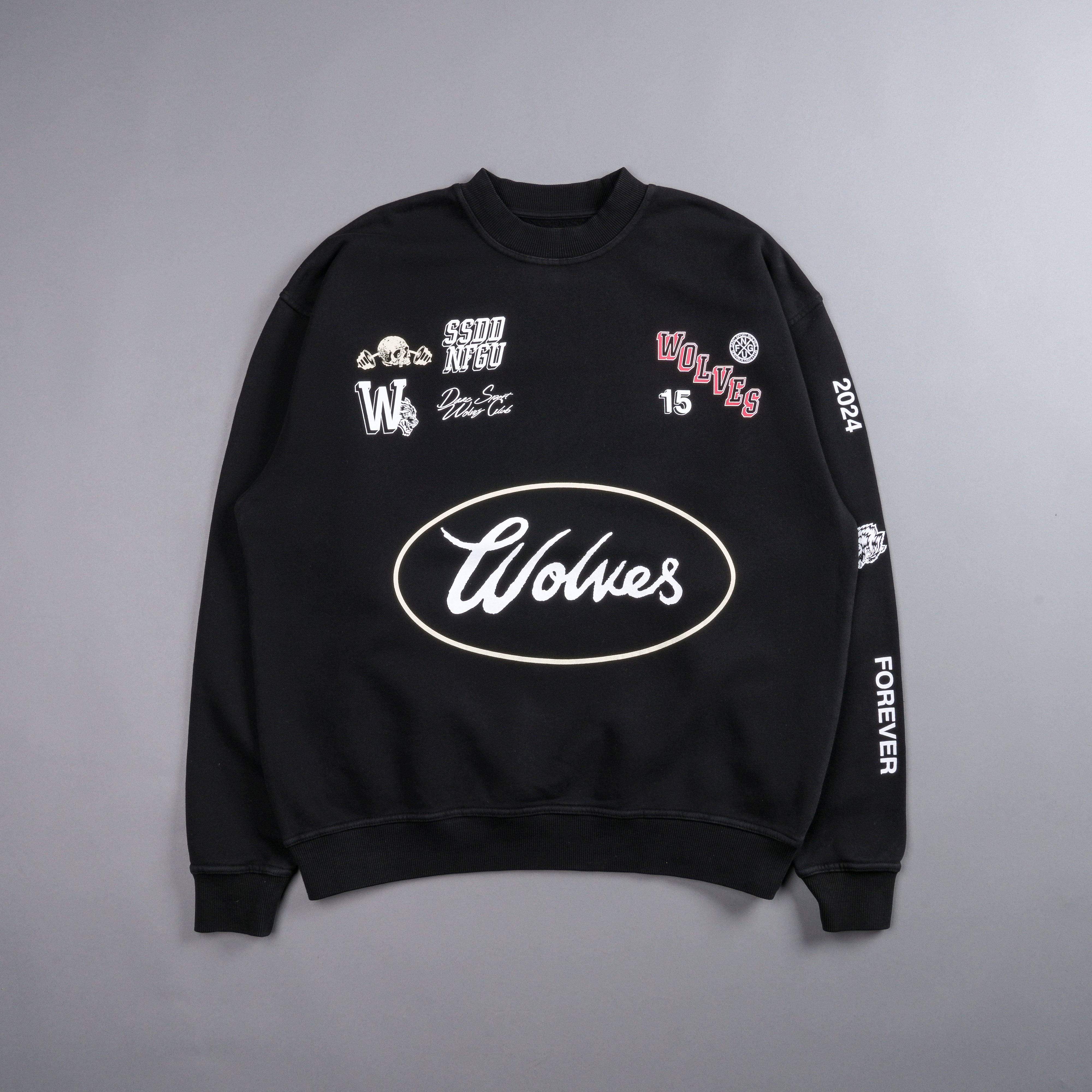 Live Fast V2 She London Crewneck in Black