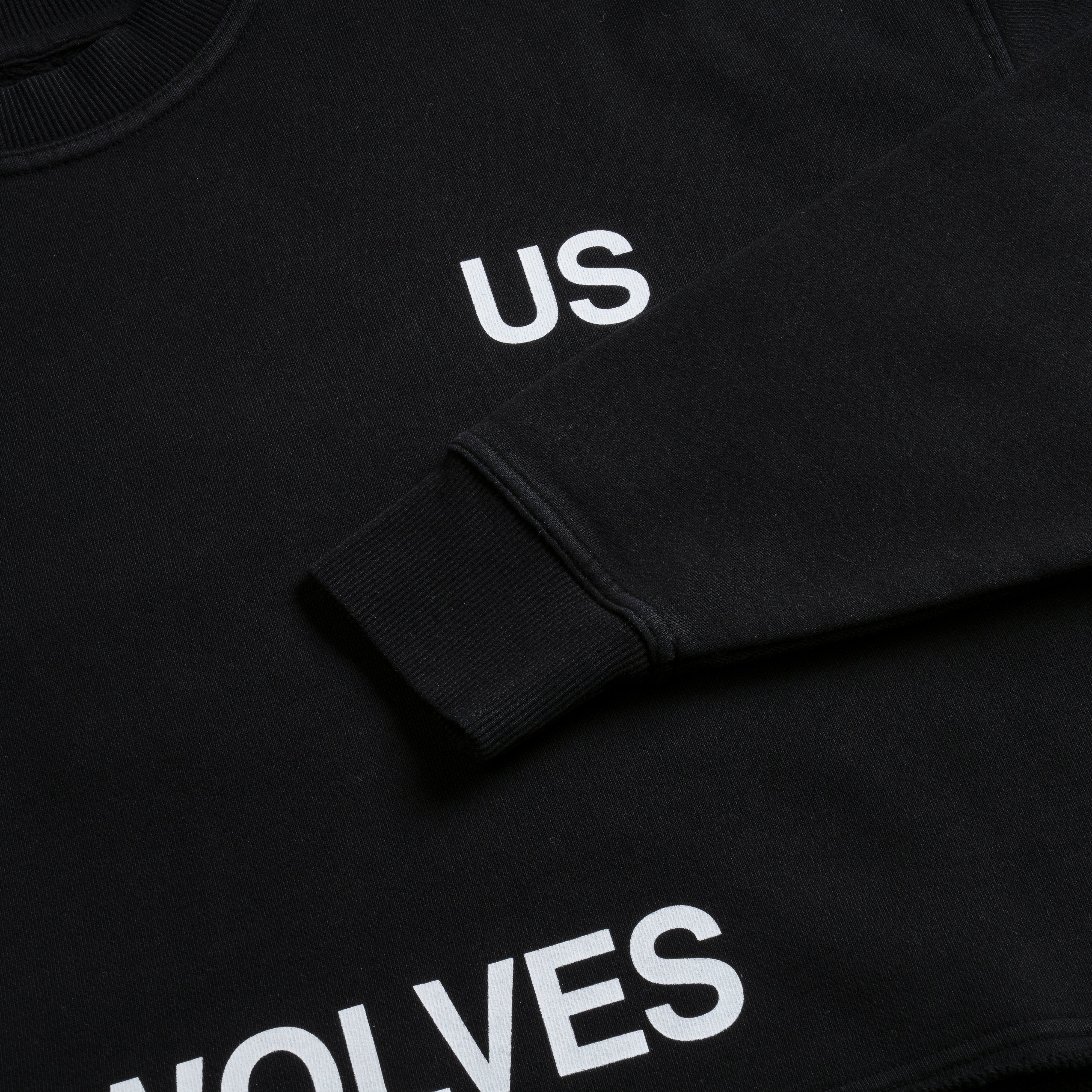 Stay True London (Cropped) Crewneck in Black