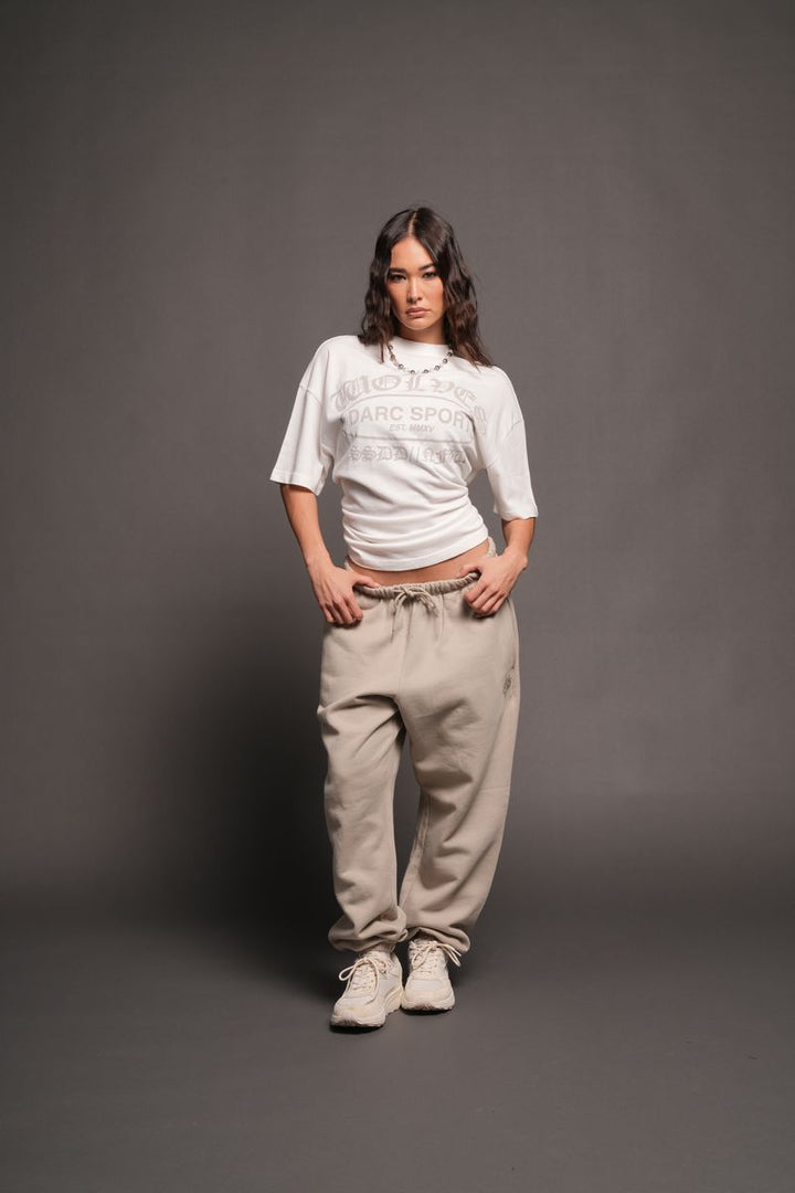 Darc Emblem Pump Cover In Cream