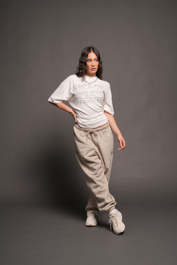 Darc Emblem Pump Cover In Cream