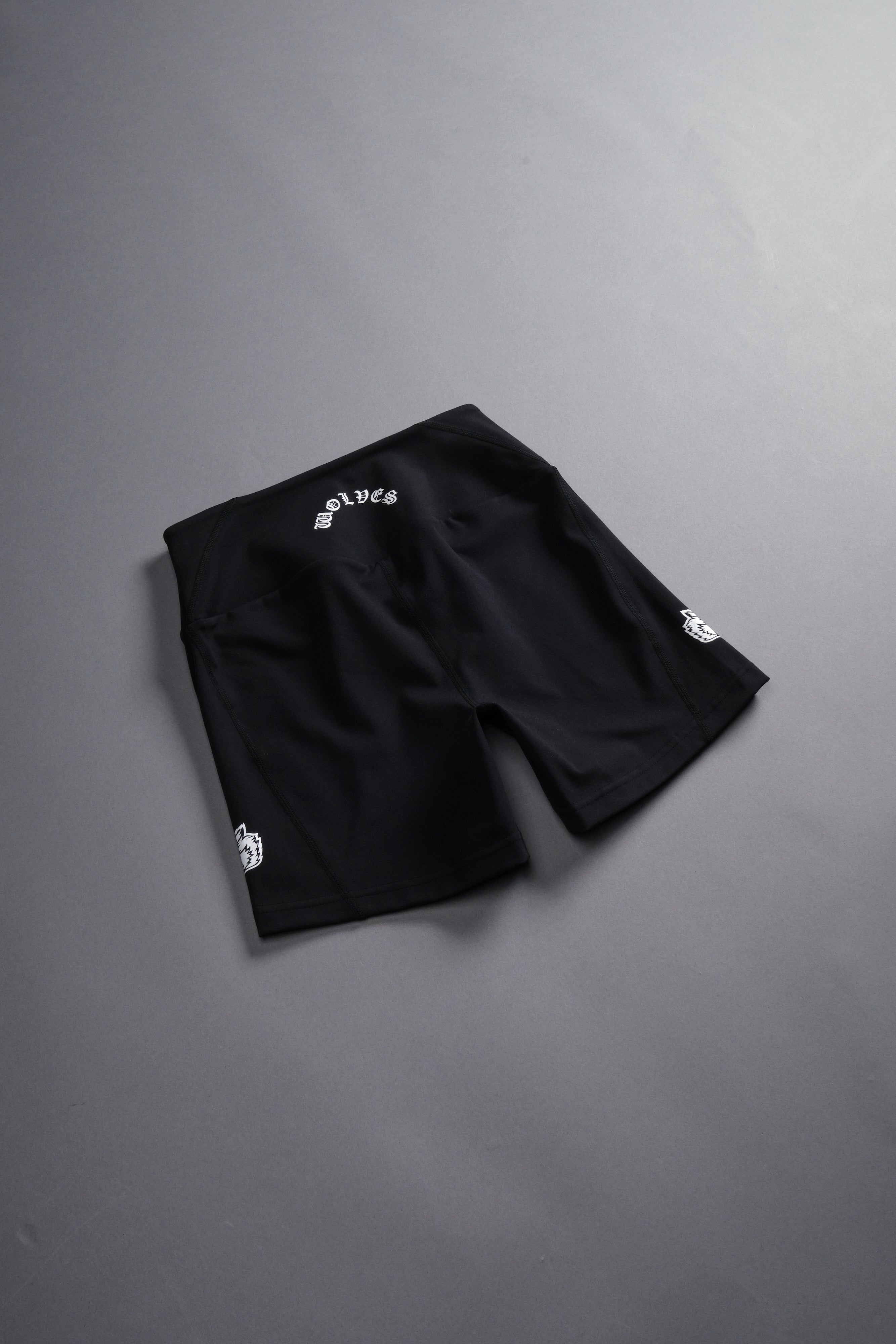 Darc Sport high quality Shorts v2 SIZE LARGE (New in Bag)