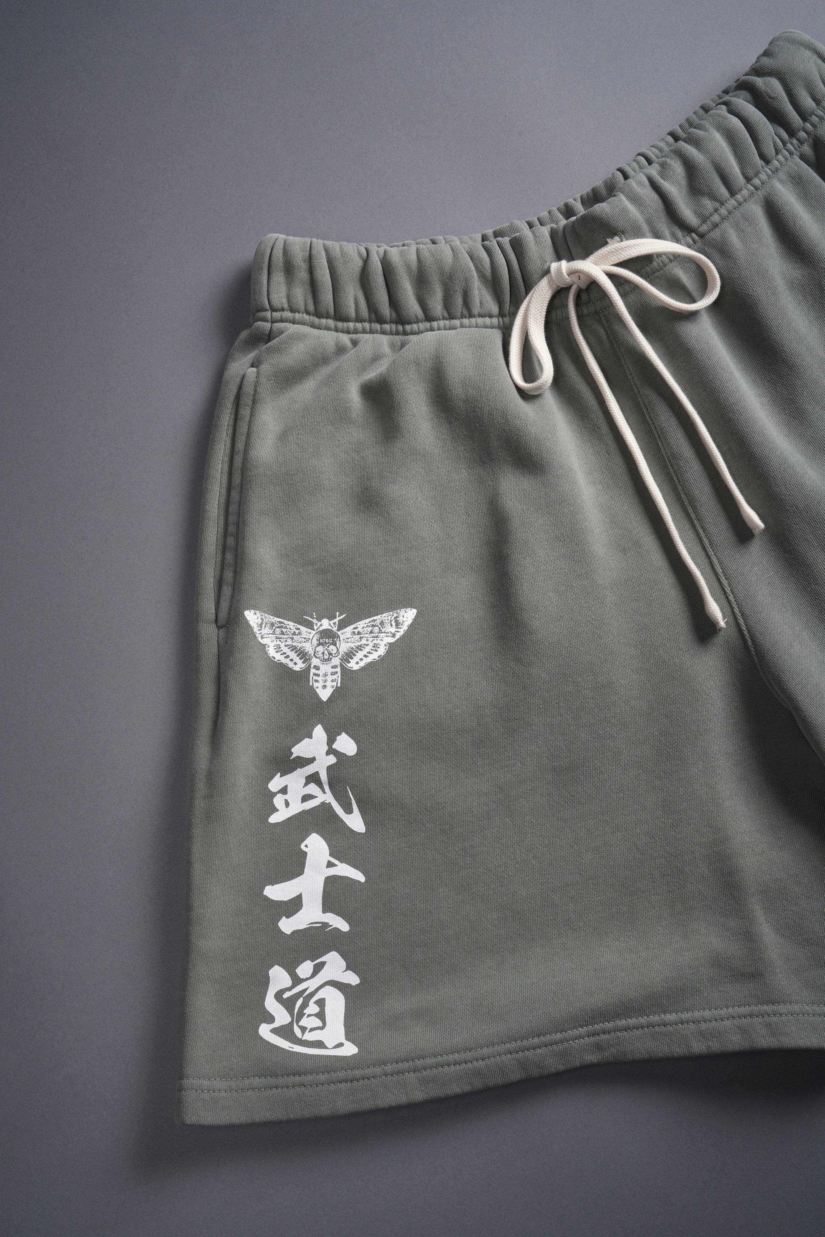 Okami Wolf Oversized Post Lounge Sweat Shorts in Owen Green