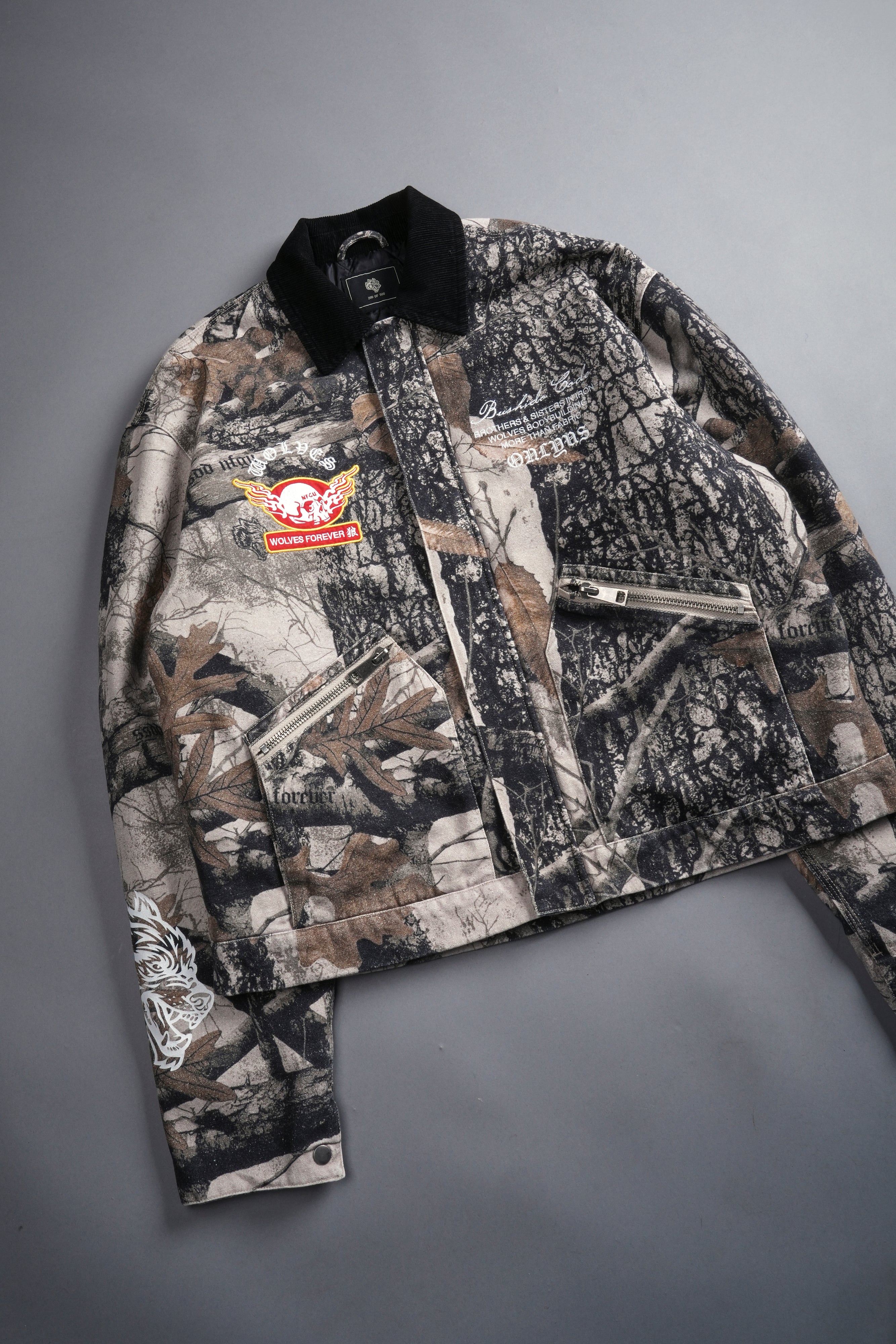 Live Free Earl Jacket in Clay Woodland Camo