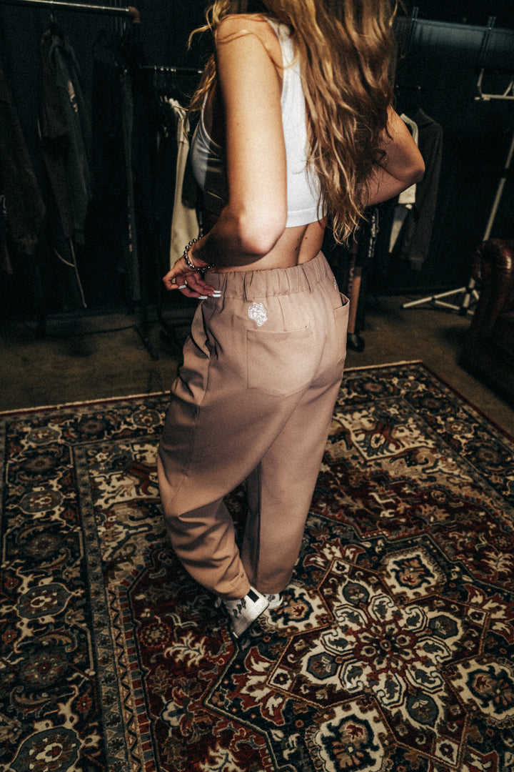 Wolf Chopper Armando Pants in Sandstorm