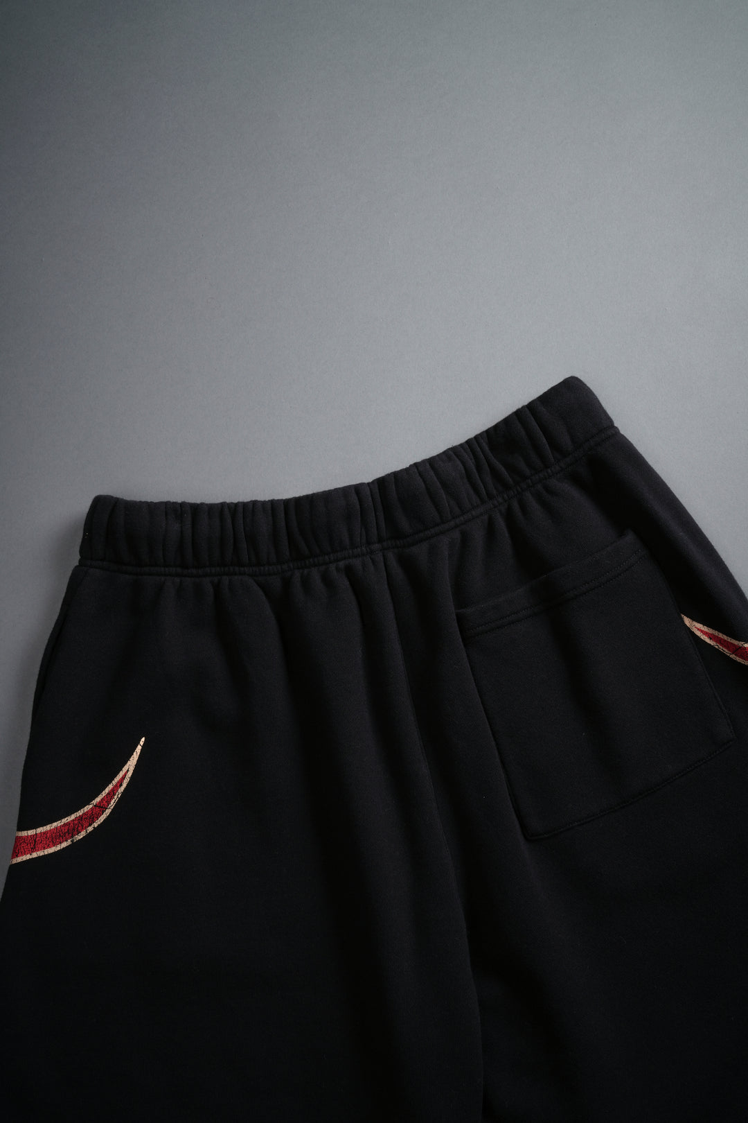 Mempo Oversized Post Lounge Sweat Shorts in Black