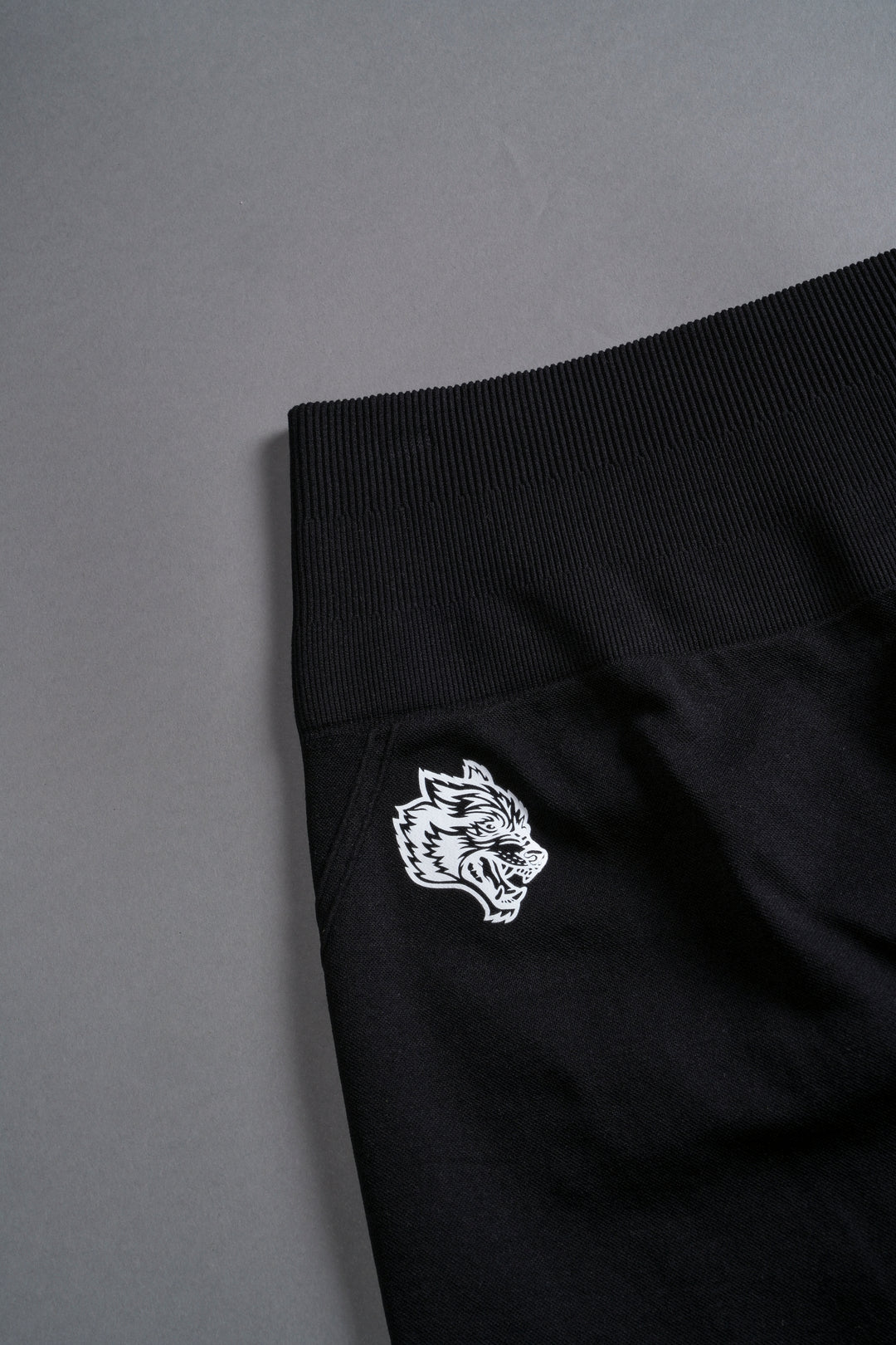 Inner Power Everson Seamless "Huxley" Shorts in Black