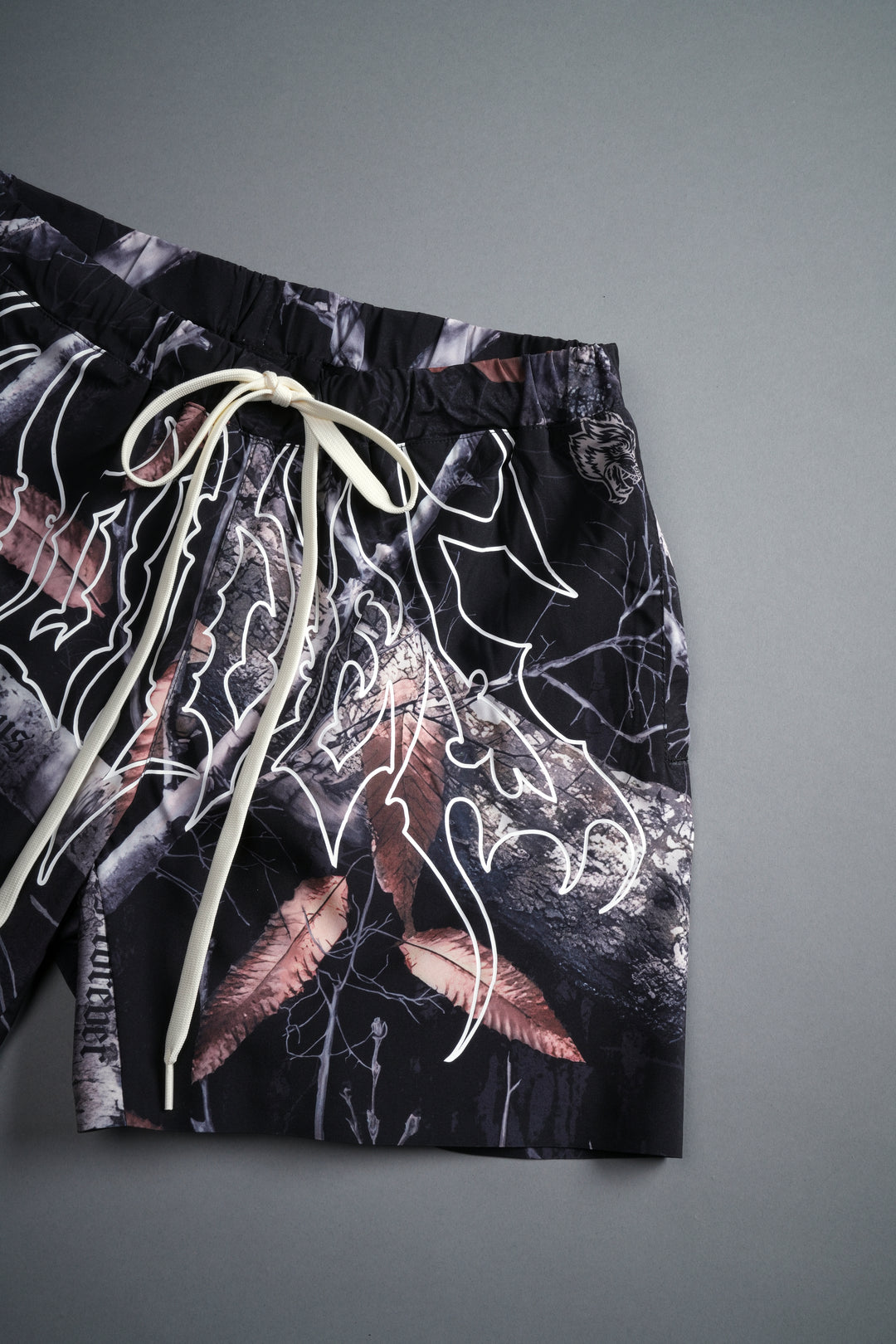 Hesh Compression Shorts in Darc Woodland Camo