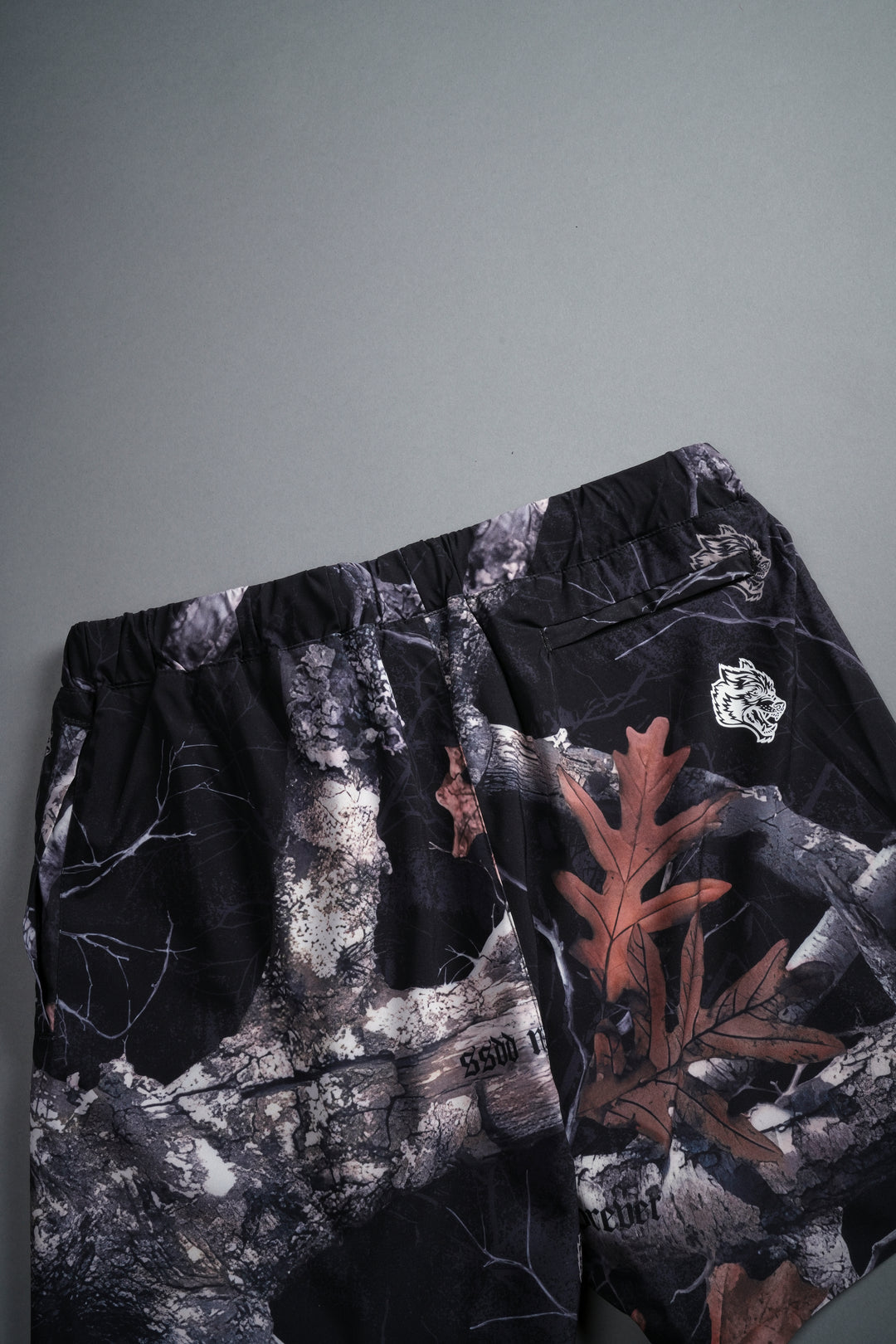 Hesh Compression Shorts in Darc Woodland Camo