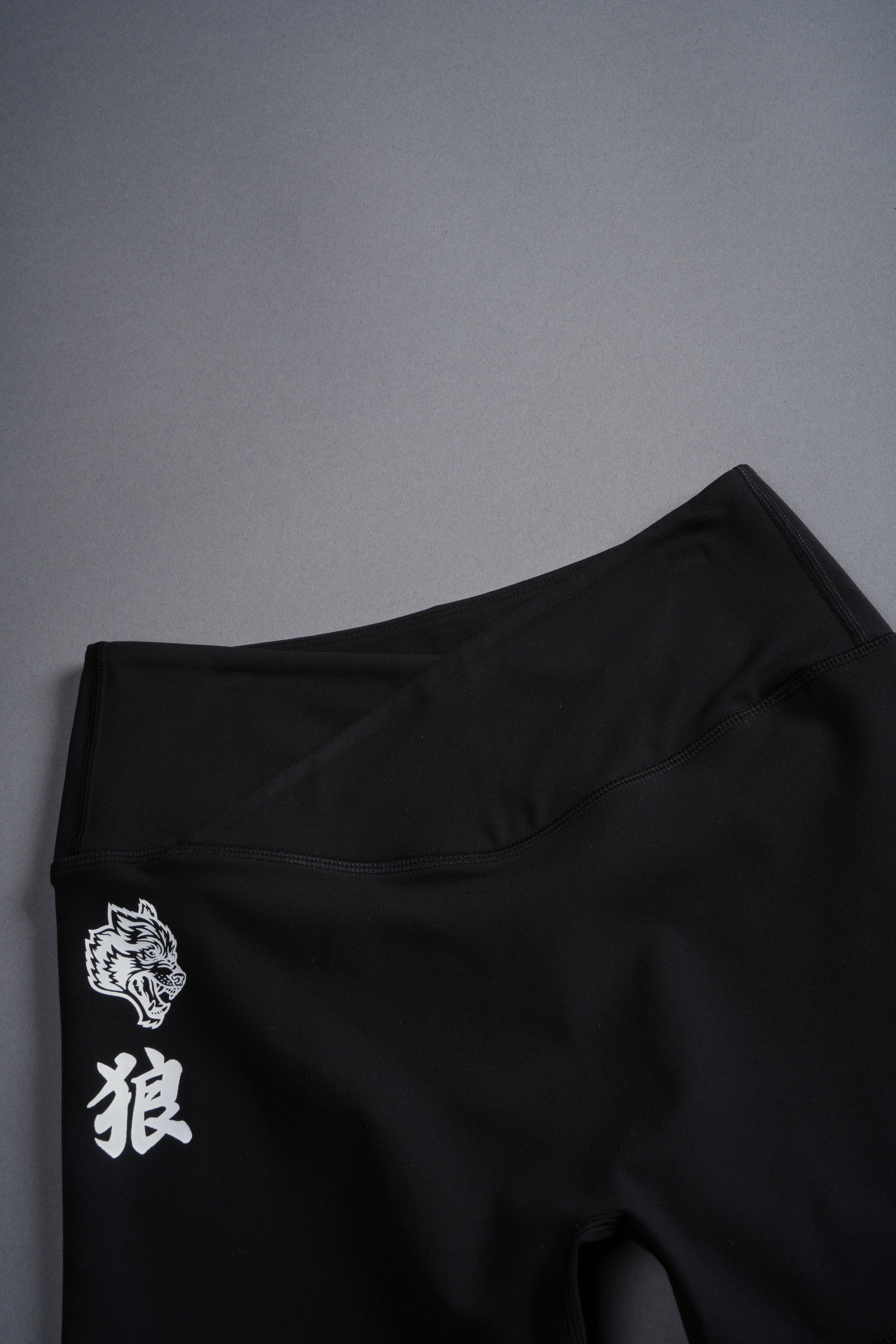 Okami Pearl Shorts in Black