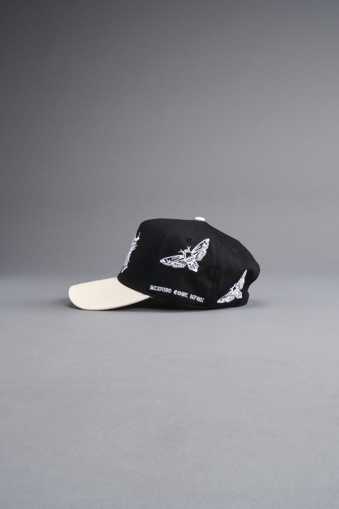 Metal 5 Panel Hat in Black/Cream