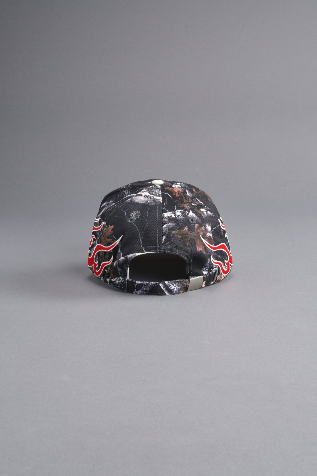 NFGU Mempo 5 Panel Hat in Darc Woodland Camo/Cream