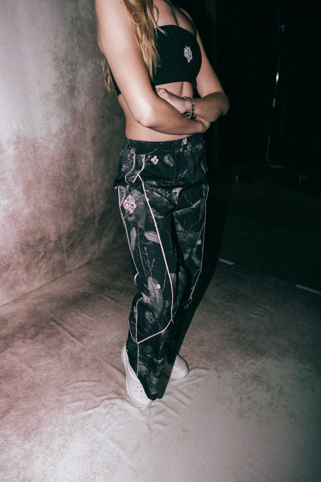 Dual Wolf Quinn Track Pants in Darc Blossom Woodland Camo/Cherry Blossom