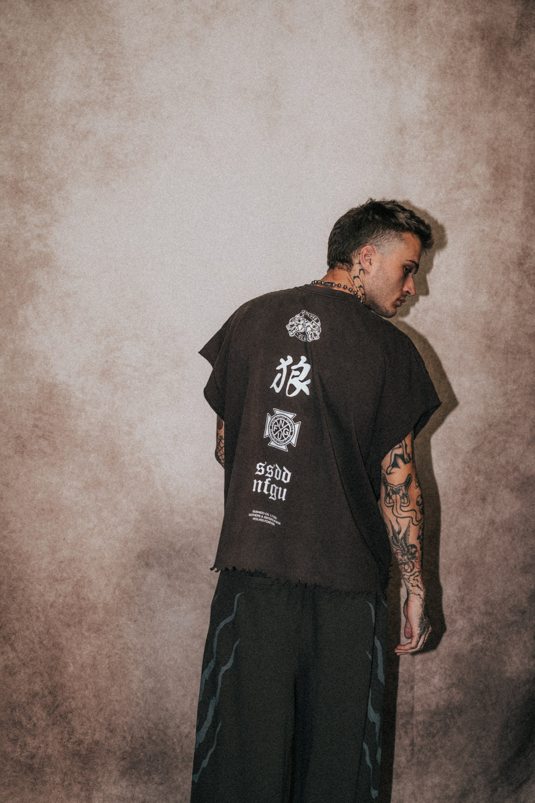 Wolves Flame Destroyed Grunge Cut-Off Tee in Darc Garnet Spine Sun Fade
